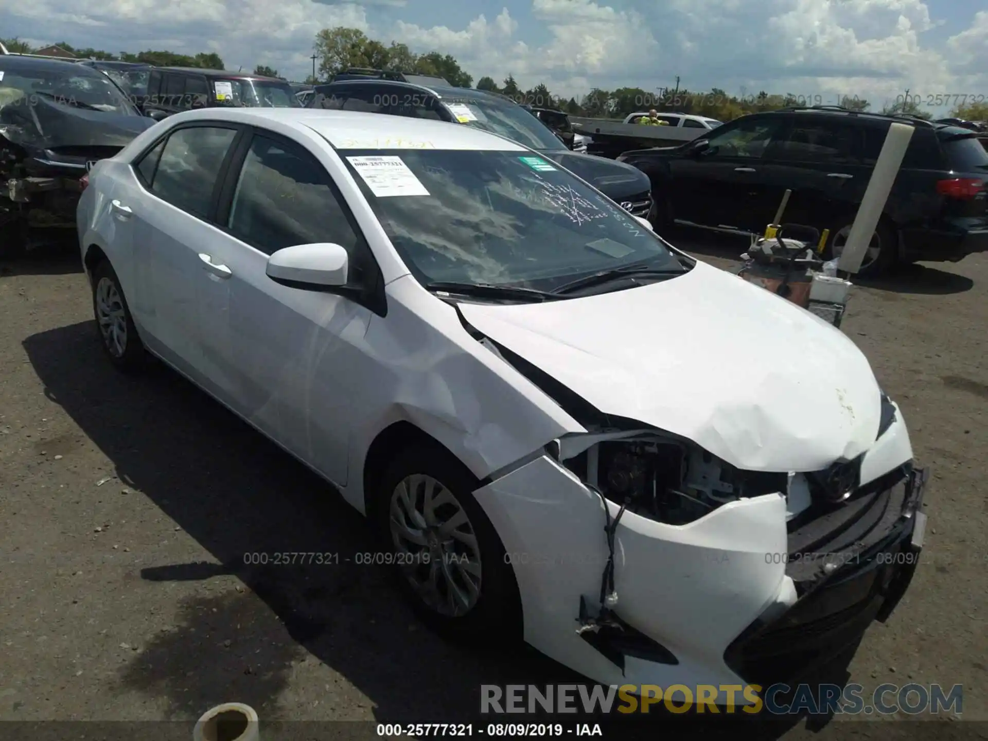 1 Photograph of a damaged car 2T1BURHE6KC240177 TOYOTA COROLLA 2019