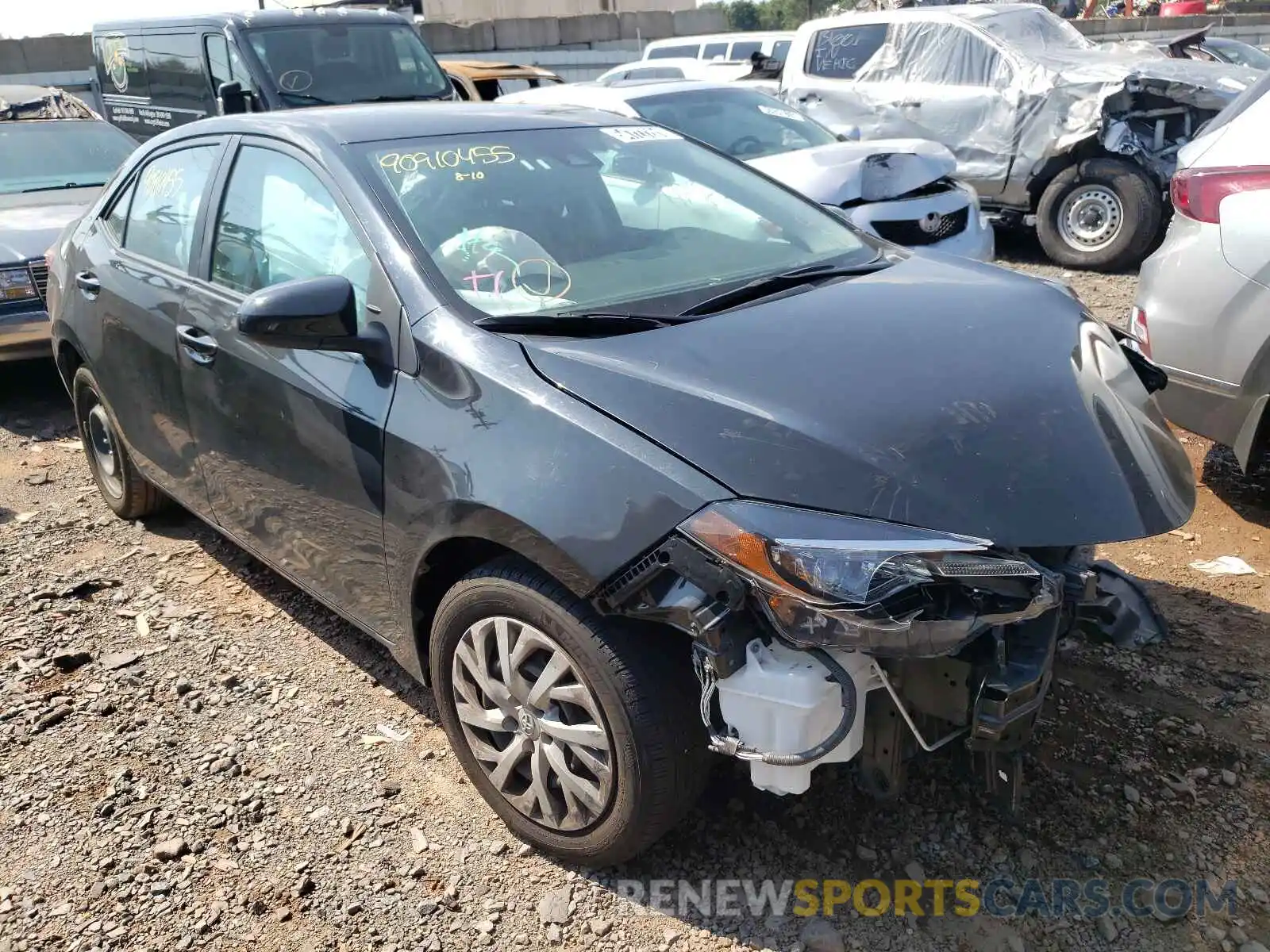 1 Photograph of a damaged car 2T1BURHE6KC240180 TOYOTA COROLLA 2019