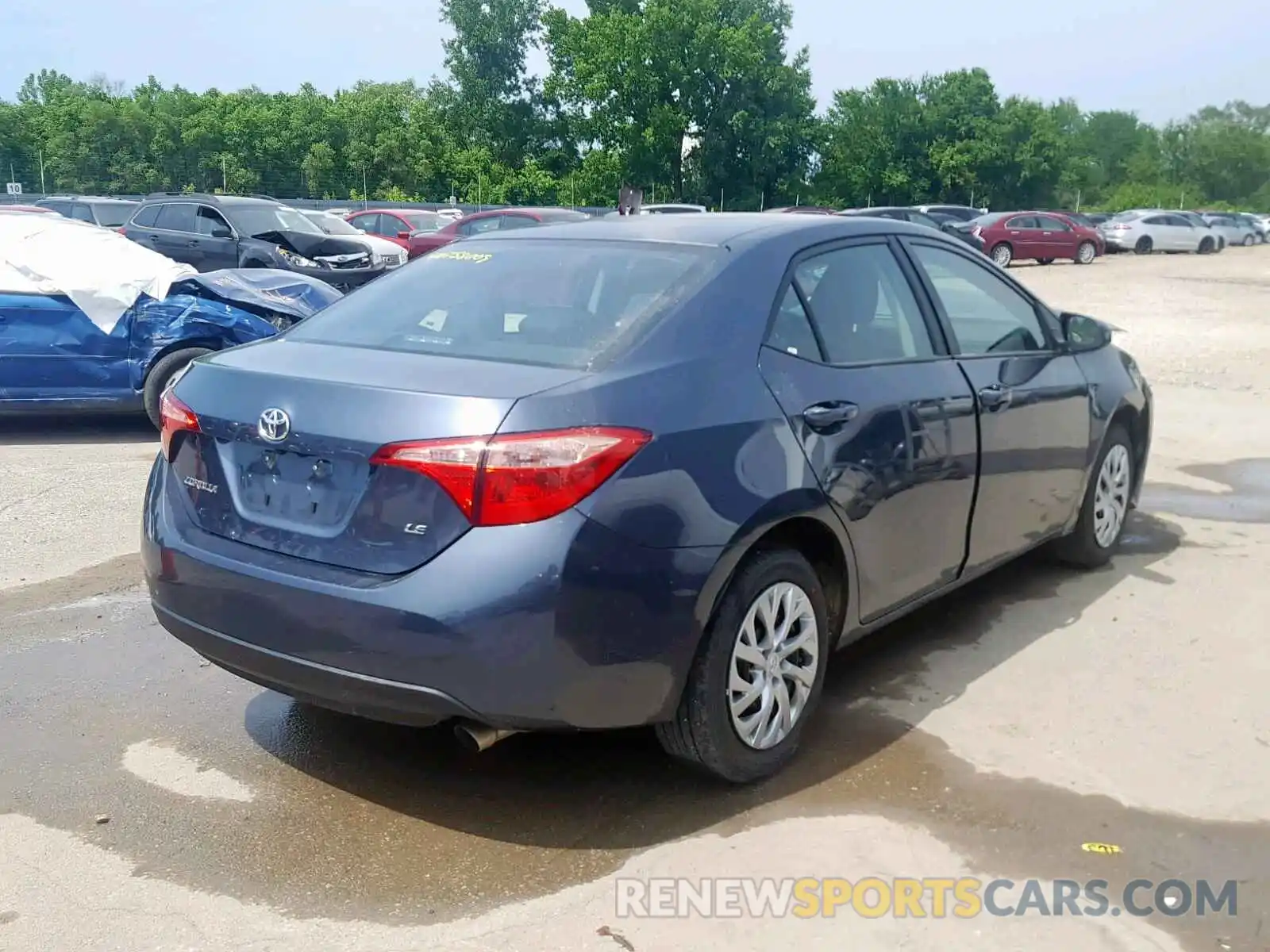 4 Photograph of a damaged car 2T1BURHE6KC240518 TOYOTA COROLLA 2019