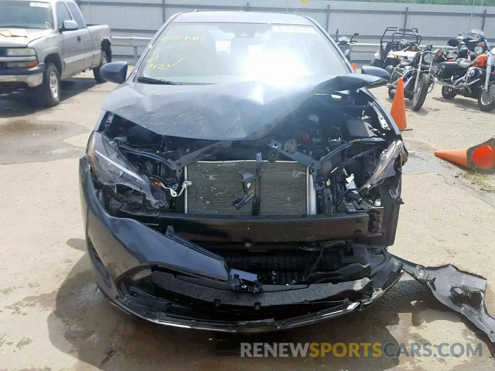 9 Photograph of a damaged car 2T1BURHE6KC240518 TOYOTA COROLLA 2019