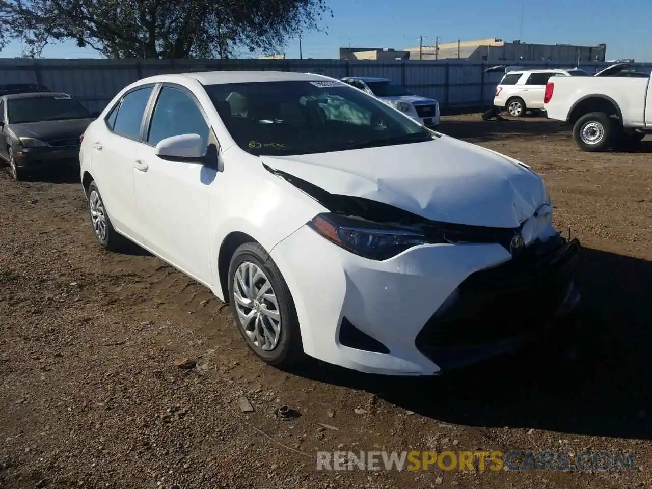 1 Photograph of a damaged car 2T1BURHE6KC240843 TOYOTA COROLLA 2019