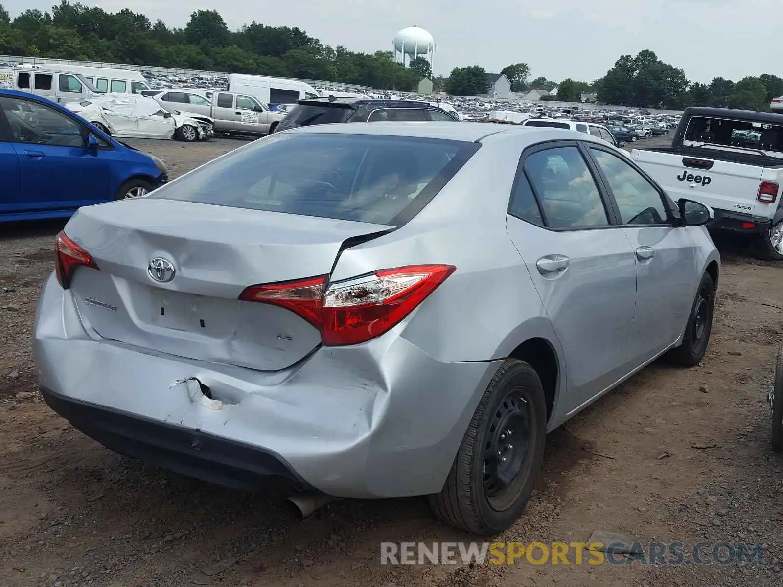 4 Photograph of a damaged car 2T1BURHE6KC240857 TOYOTA COROLLA 2019