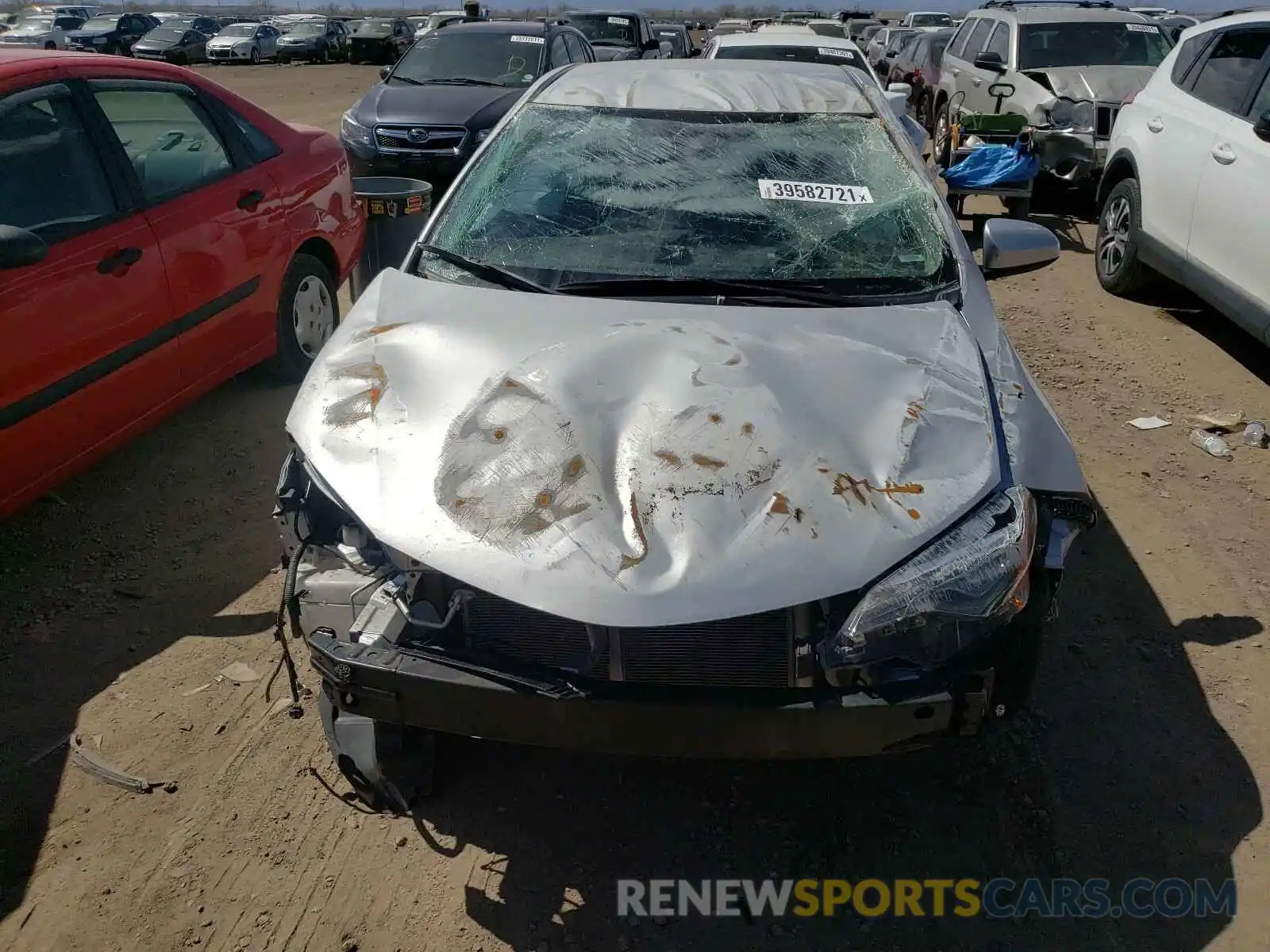 9 Photograph of a damaged car 2T1BURHE6KC241166 TOYOTA COROLLA 2019
