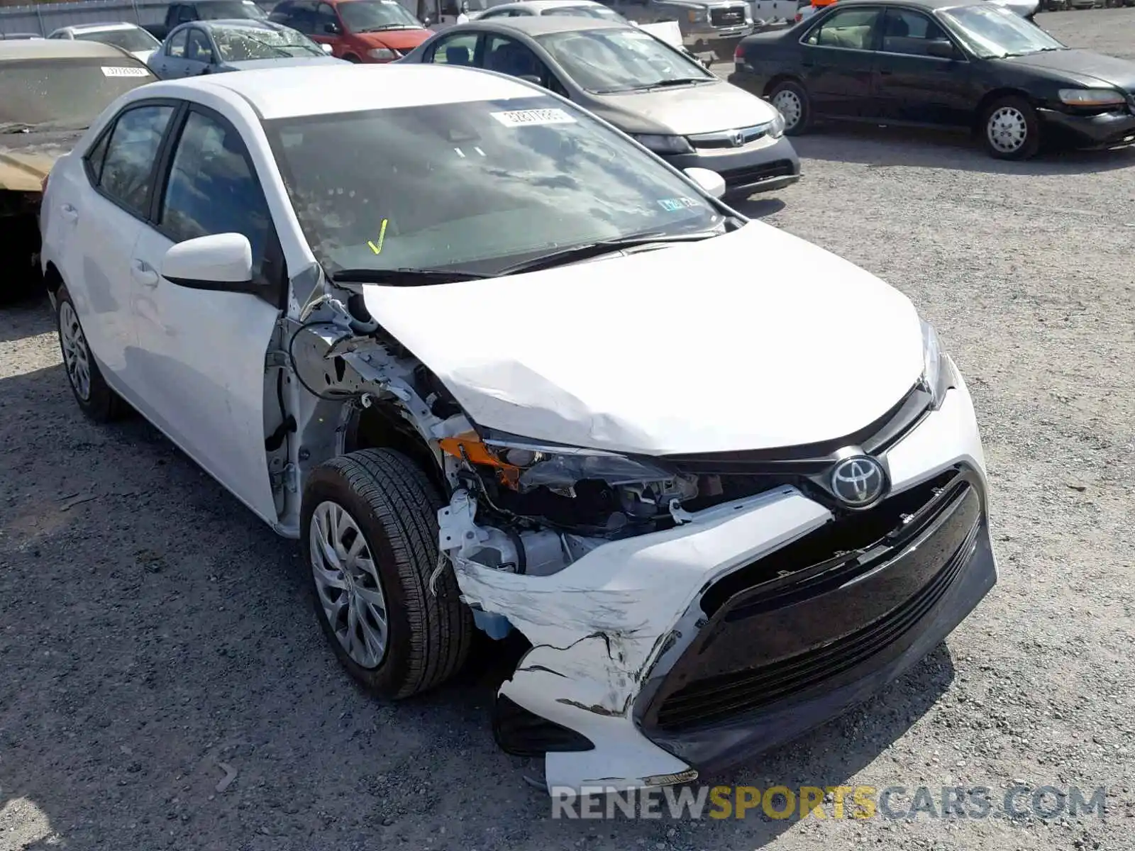 1 Photograph of a damaged car 2T1BURHE6KC242205 TOYOTA COROLLA 2019