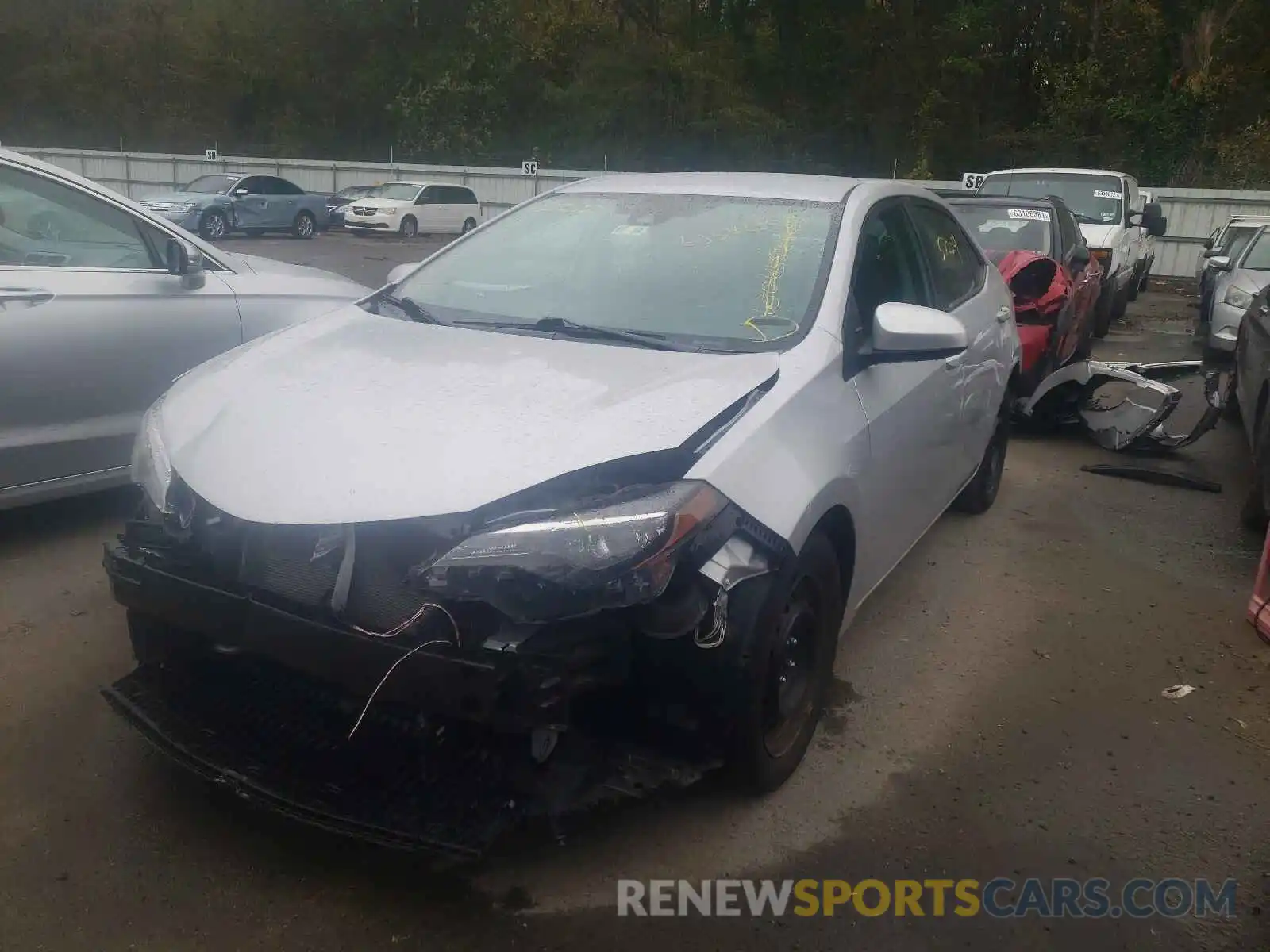 2 Photograph of a damaged car 2T1BURHE6KC242270 TOYOTA COROLLA 2019