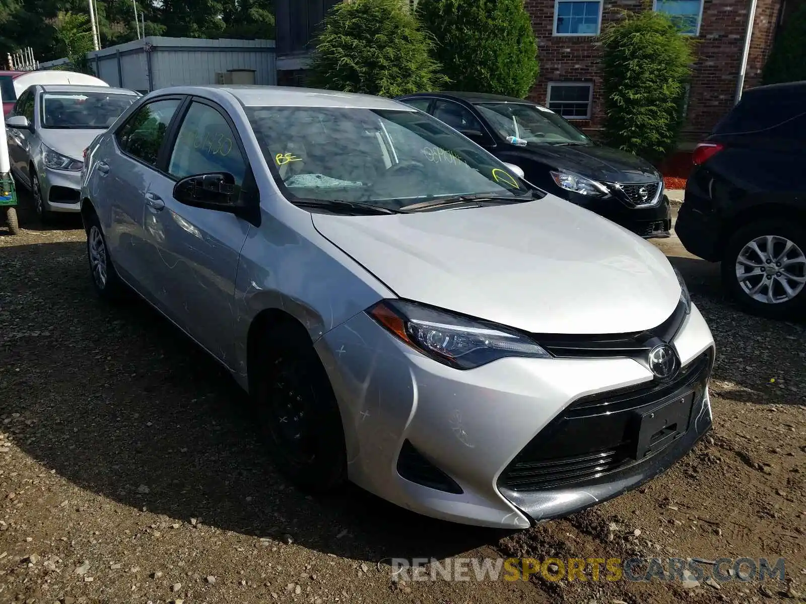 1 Photograph of a damaged car 2T1BURHE6KC242494 TOYOTA COROLLA 2019