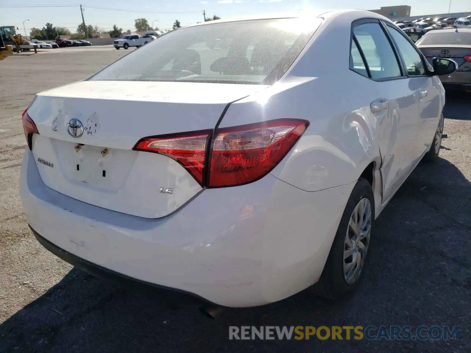 4 Photograph of a damaged car 2T1BURHE6KC242723 TOYOTA COROLLA 2019