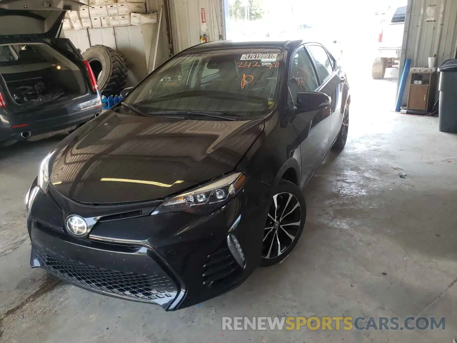 2 Photograph of a damaged car 2T1BURHE6KC242740 TOYOTA COROLLA 2019