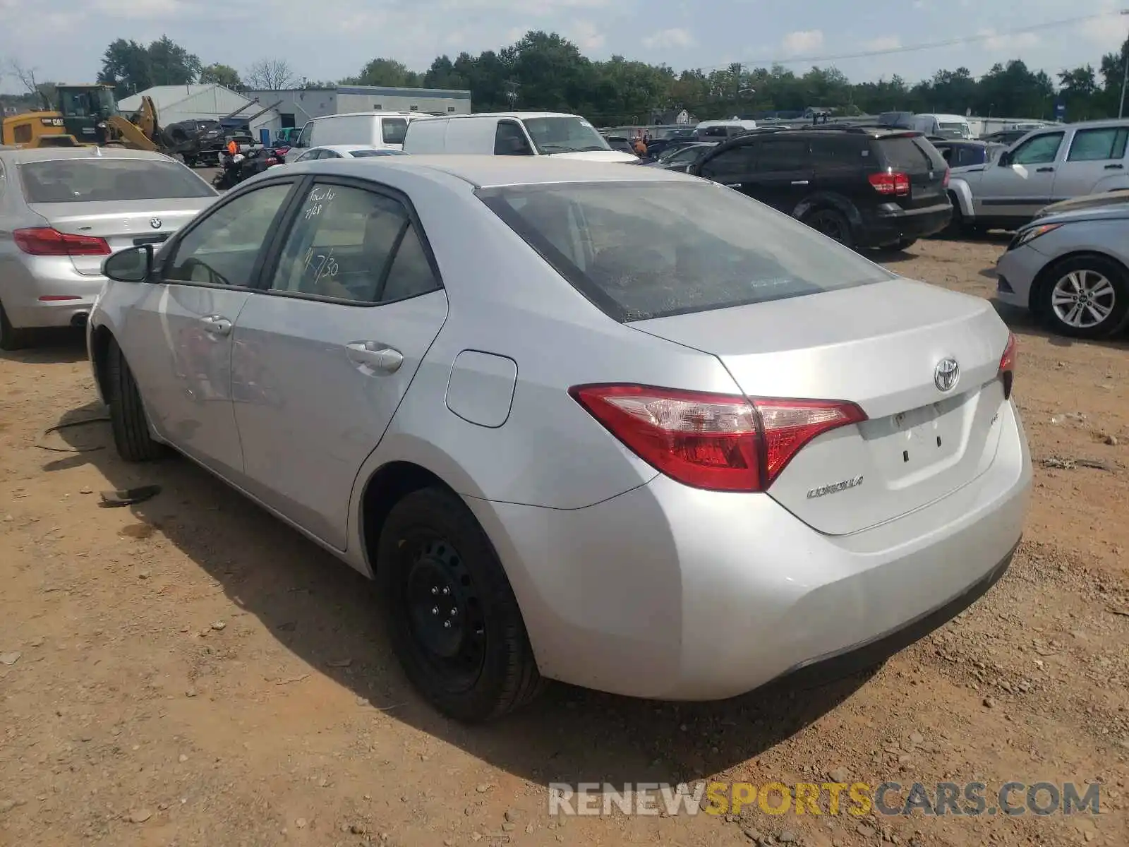 3 Photograph of a damaged car 2T1BURHE6KC242902 TOYOTA COROLLA 2019