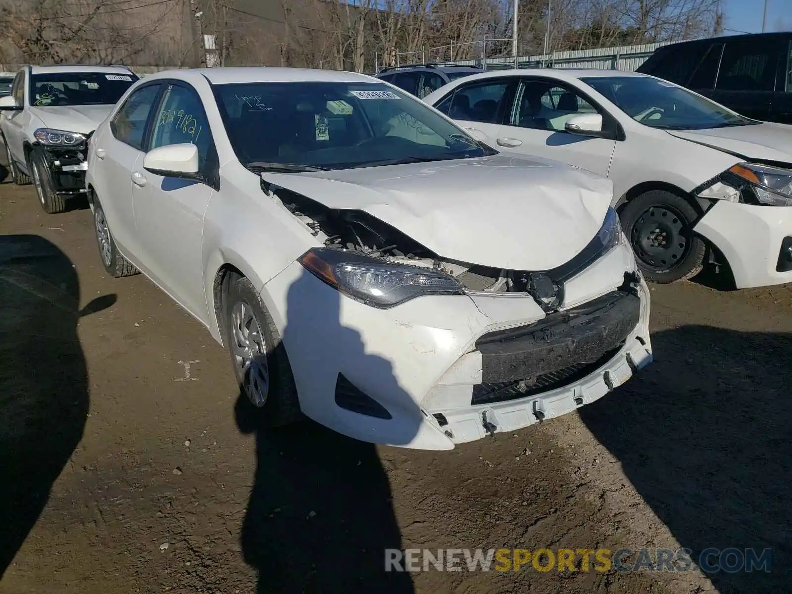 1 Photograph of a damaged car 2T1BURHE6KC242950 TOYOTA COROLLA 2019