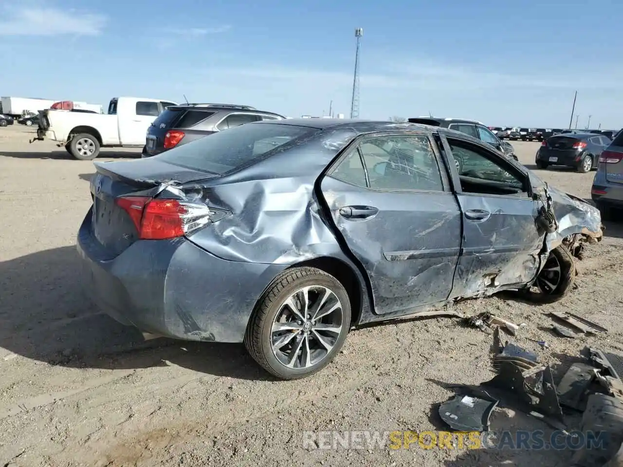 3 Photograph of a damaged car 2T1BURHE6KC243788 TOYOTA COROLLA 2019