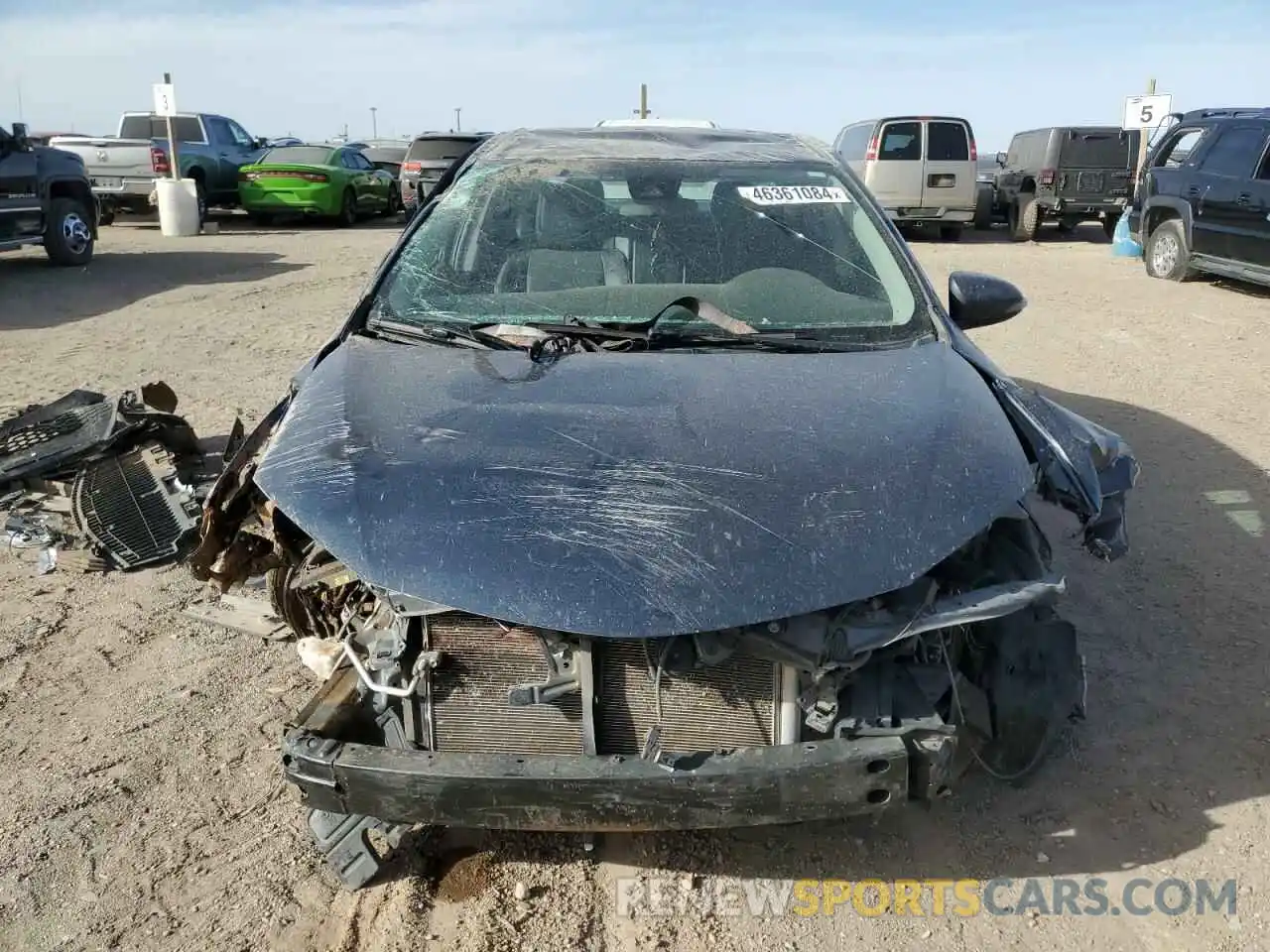 5 Photograph of a damaged car 2T1BURHE6KC243788 TOYOTA COROLLA 2019