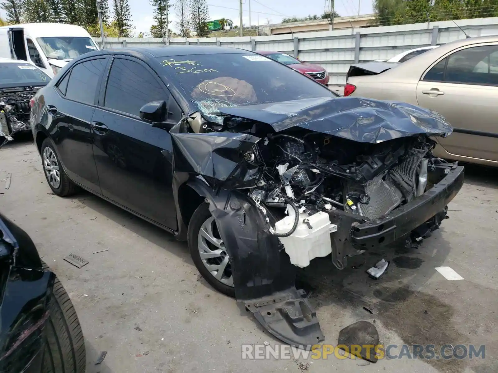 1 Photograph of a damaged car 2T1BURHE6KC244343 TOYOTA COROLLA 2019