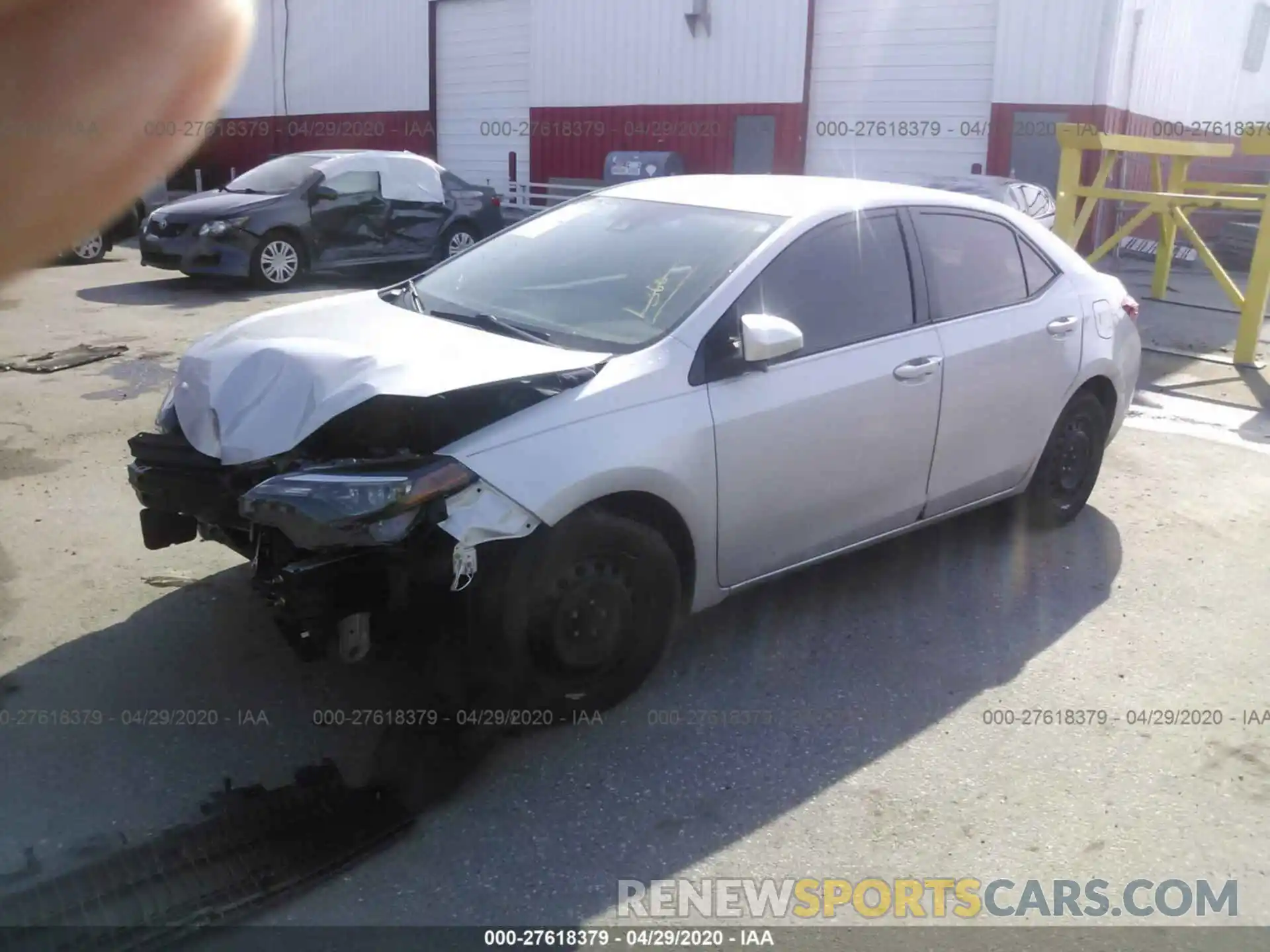 2 Photograph of a damaged car 2T1BURHE6KC244617 TOYOTA COROLLA 2019