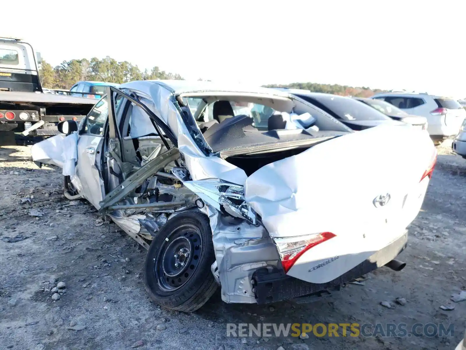 3 Photograph of a damaged car 2T1BURHE6KC245153 TOYOTA COROLLA 2019