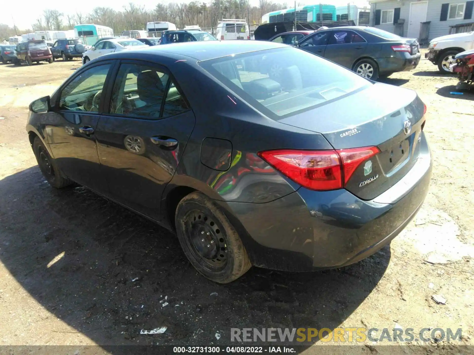 3 Photograph of a damaged car 2T1BURHE6KC245301 TOYOTA COROLLA 2019