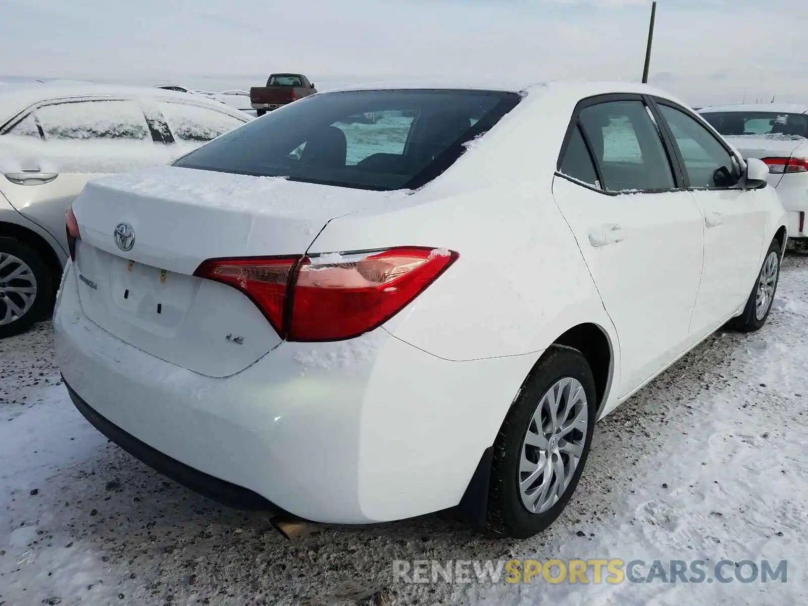 4 Photograph of a damaged car 2T1BURHE6KC246562 TOYOTA COROLLA 2019