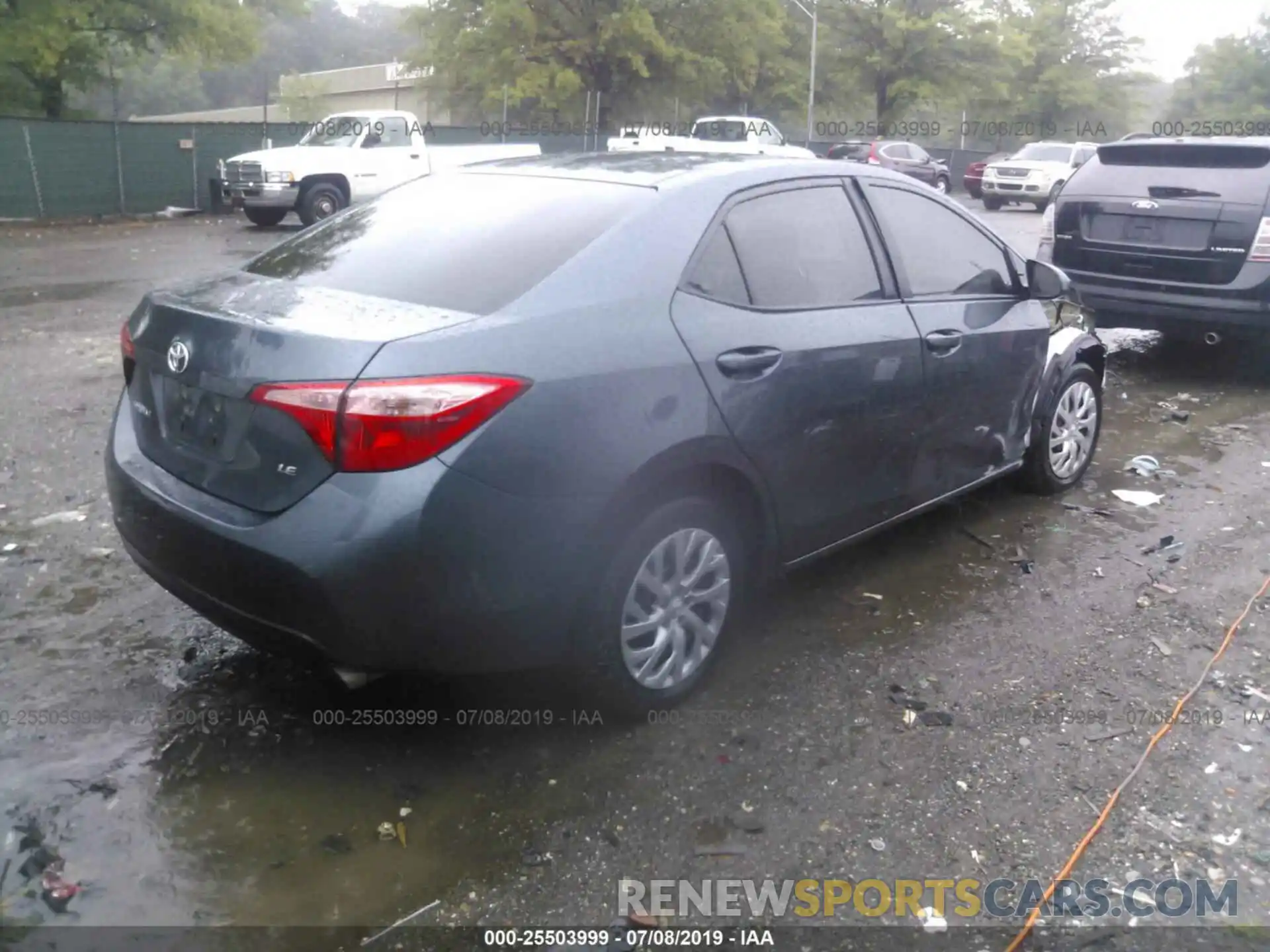 4 Photograph of a damaged car 2T1BURHE7KC125202 TOYOTA COROLLA 2019