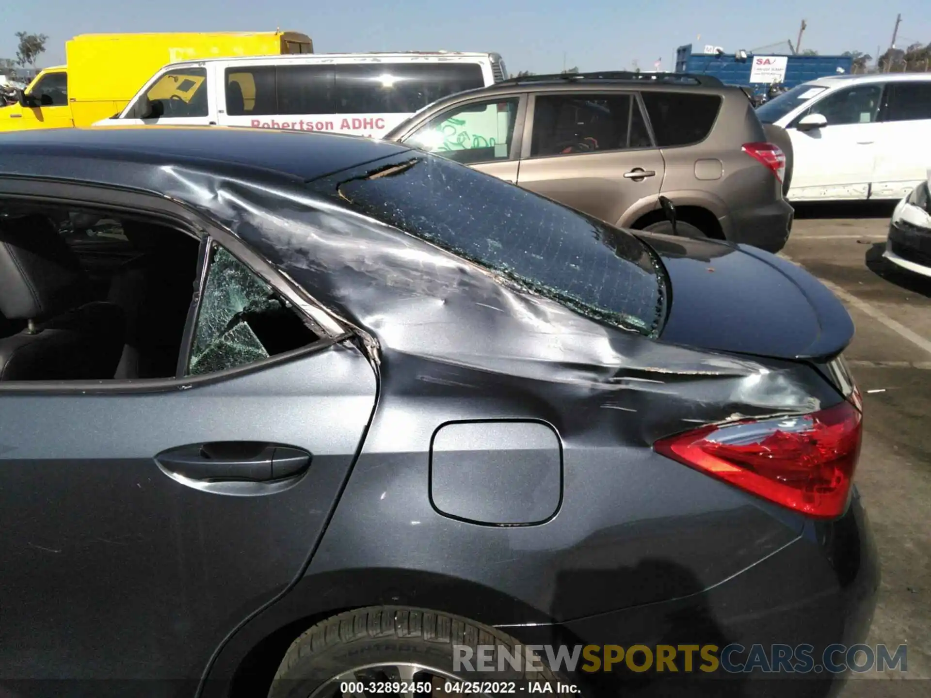 6 Photograph of a damaged car 2T1BURHE7KC125264 TOYOTA COROLLA 2019