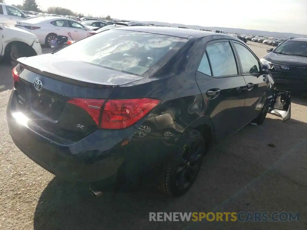 4 Photograph of a damaged car 2T1BURHE7KC125538 TOYOTA COROLLA 2019