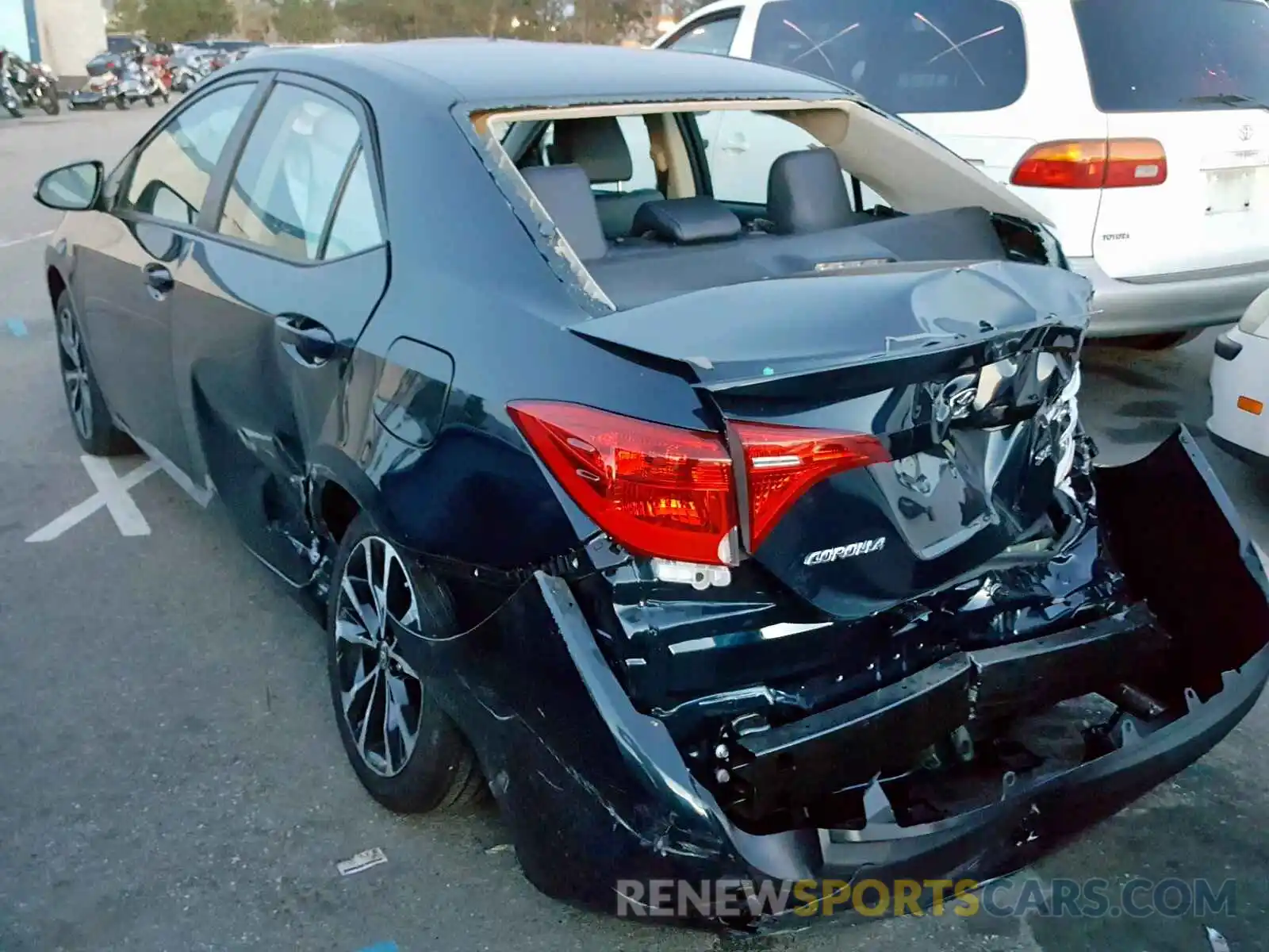 3 Photograph of a damaged car 2T1BURHE7KC126351 TOYOTA COROLLA 2019