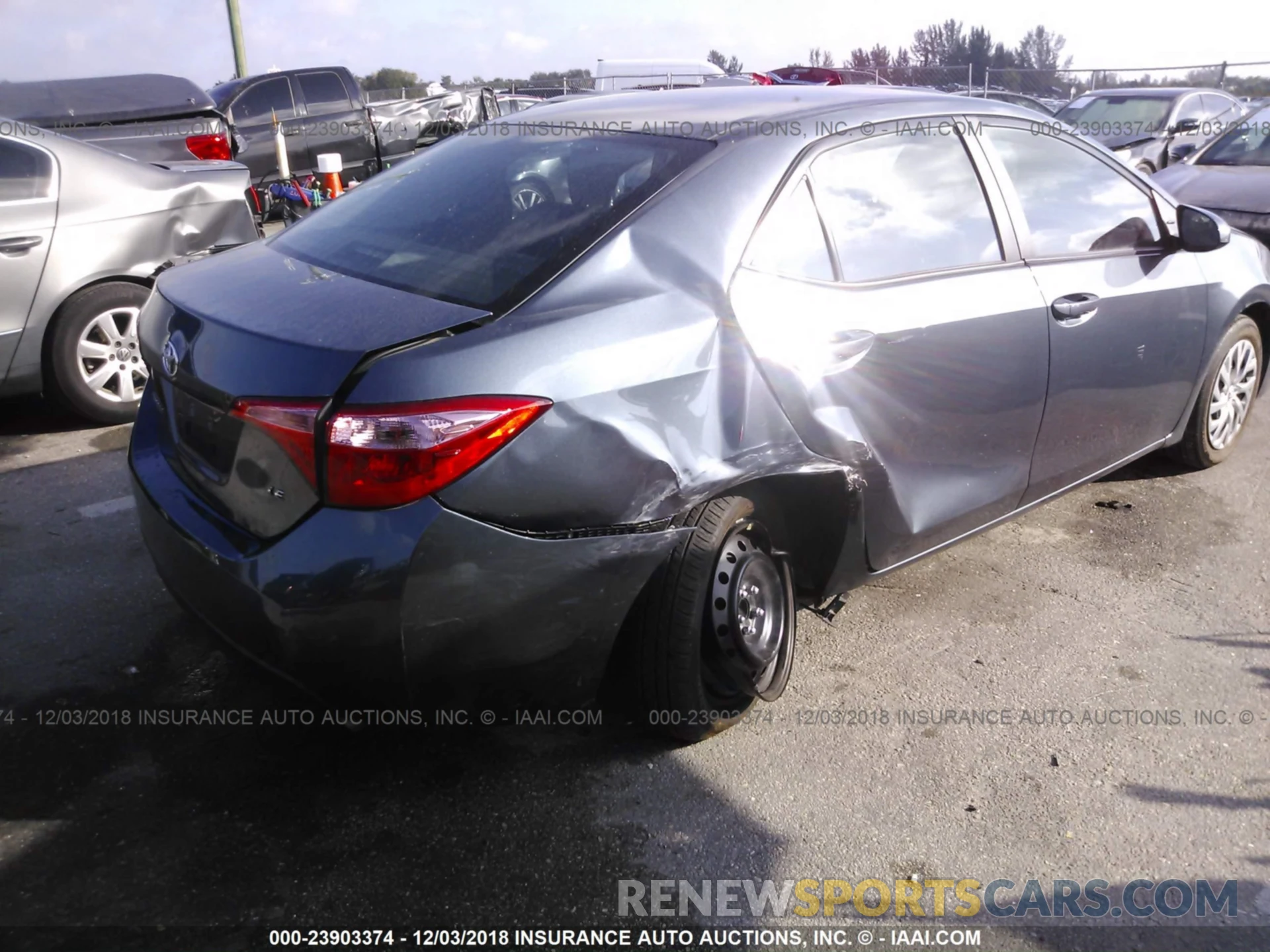 4 Photograph of a damaged car 2T1BURHE7KC126382 TOYOTA COROLLA 2019