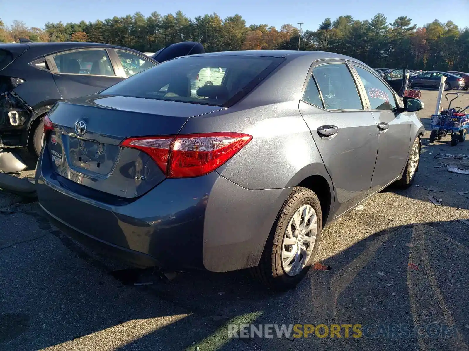 4 Photograph of a damaged car 2T1BURHE7KC127967 TOYOTA COROLLA 2019