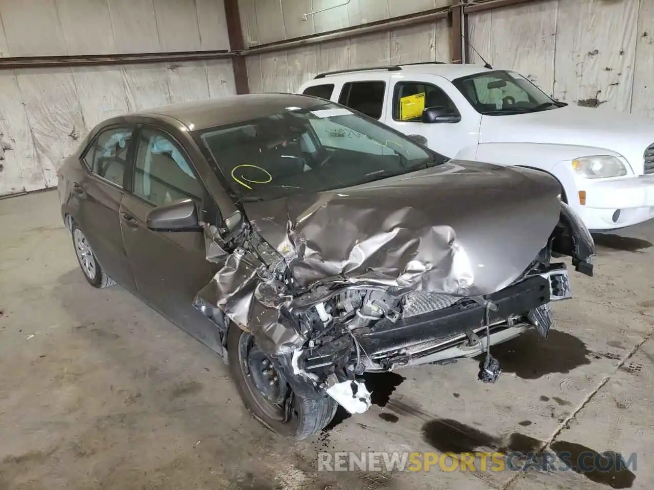 1 Photograph of a damaged car 2T1BURHE7KC128052 TOYOTA COROLLA 2019