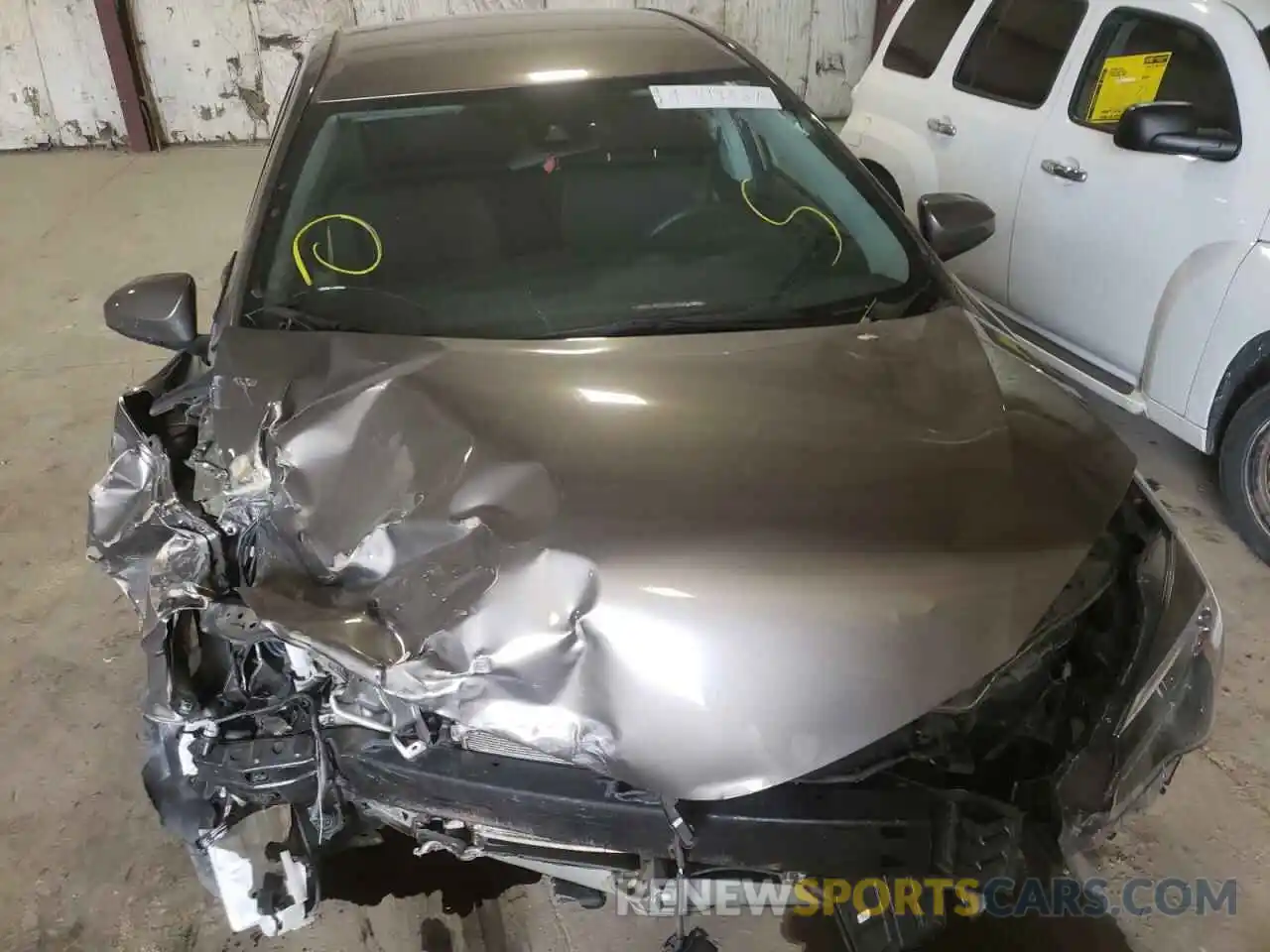 7 Photograph of a damaged car 2T1BURHE7KC128052 TOYOTA COROLLA 2019