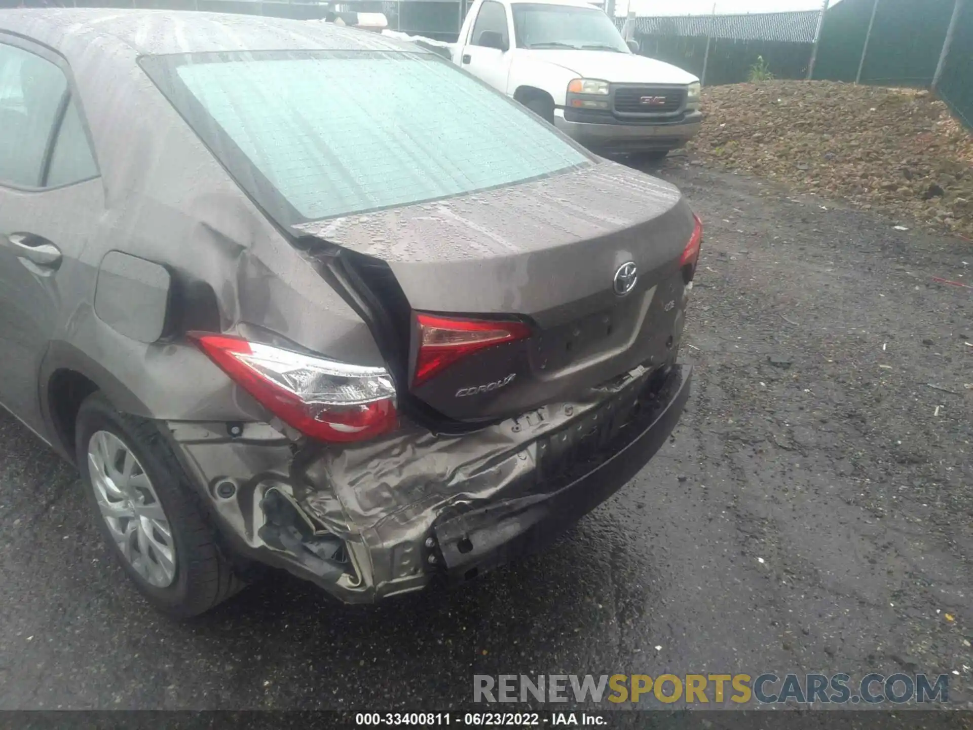 6 Photograph of a damaged car 2T1BURHE7KC128505 TOYOTA COROLLA 2019