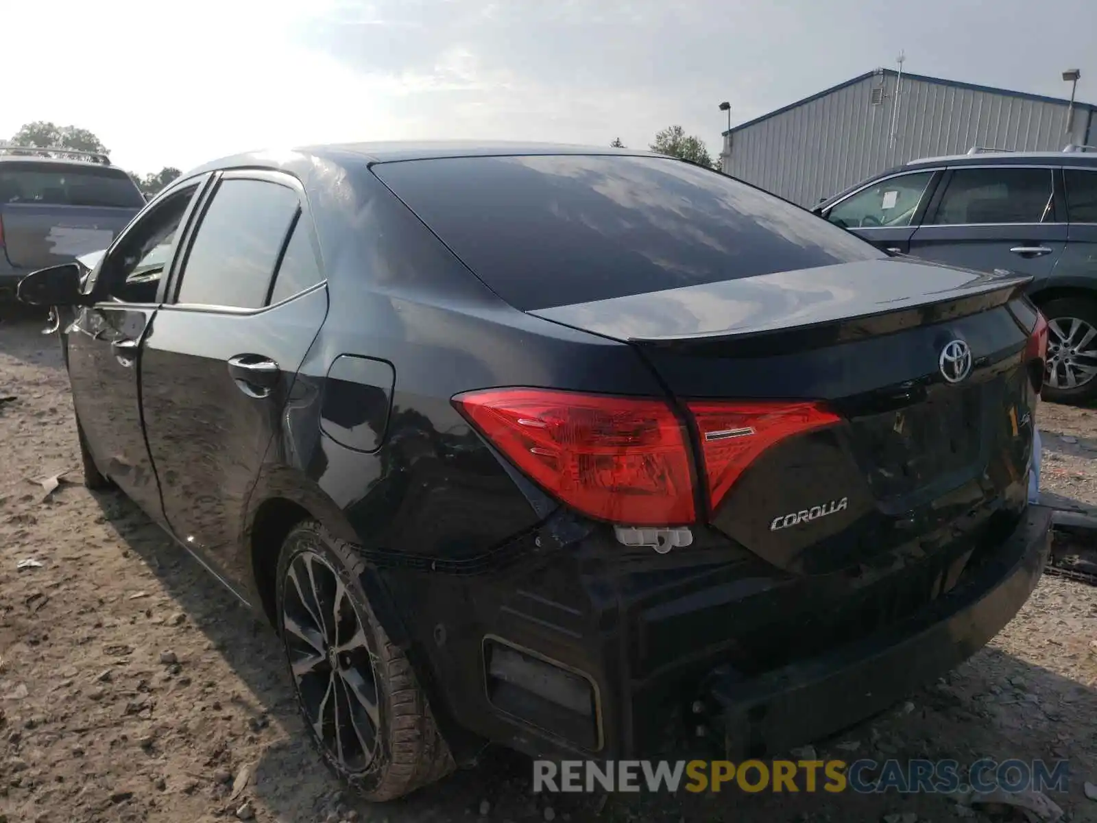 3 Photograph of a damaged car 2T1BURHE7KC128665 TOYOTA COROLLA 2019