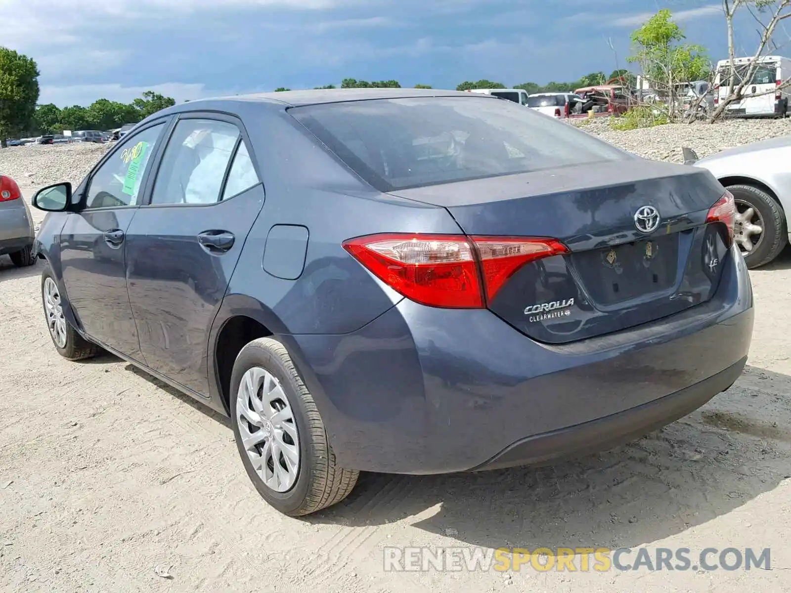 3 Photograph of a damaged car 2T1BURHE7KC128911 TOYOTA COROLLA 2019