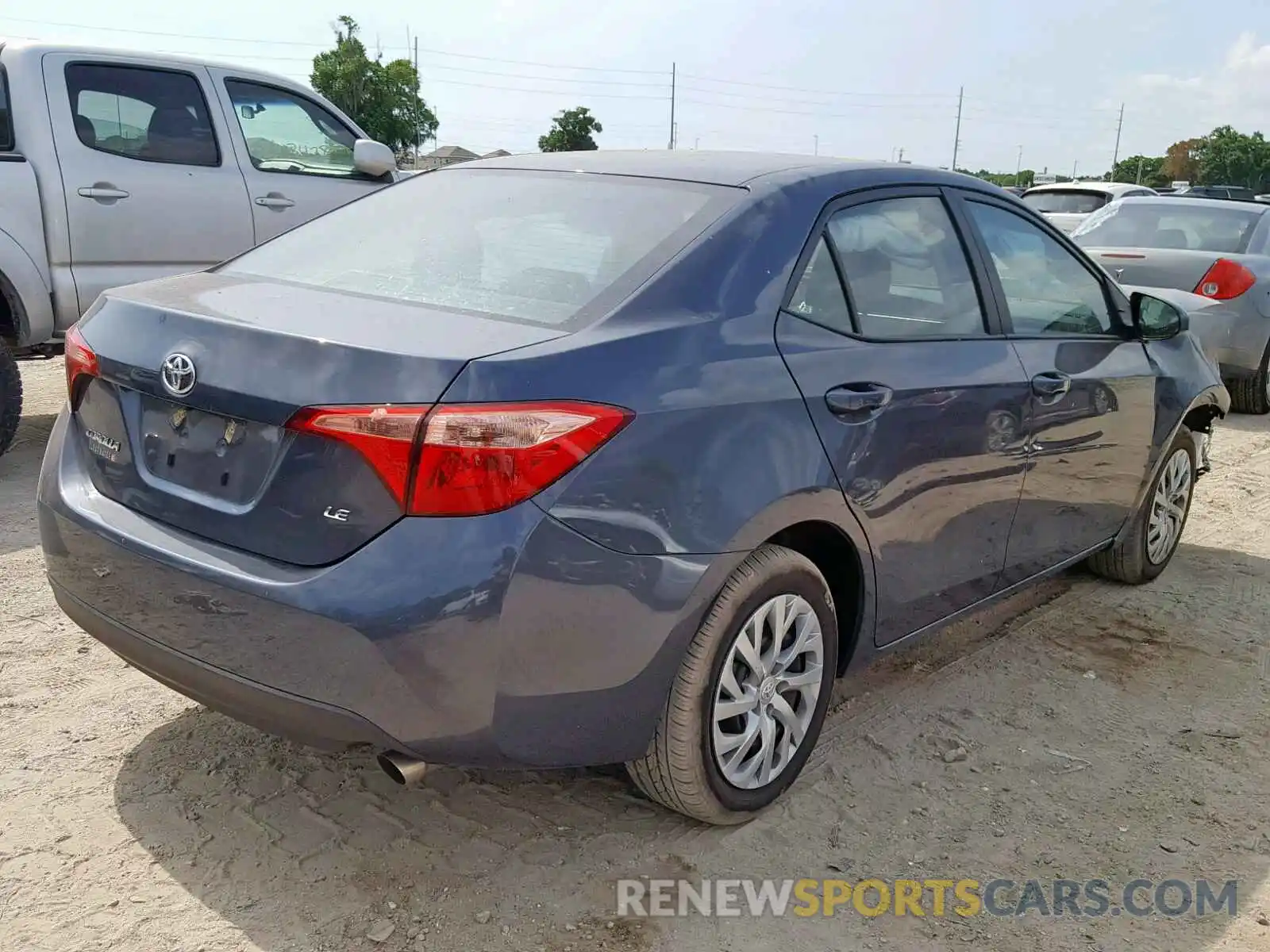 4 Photograph of a damaged car 2T1BURHE7KC128911 TOYOTA COROLLA 2019