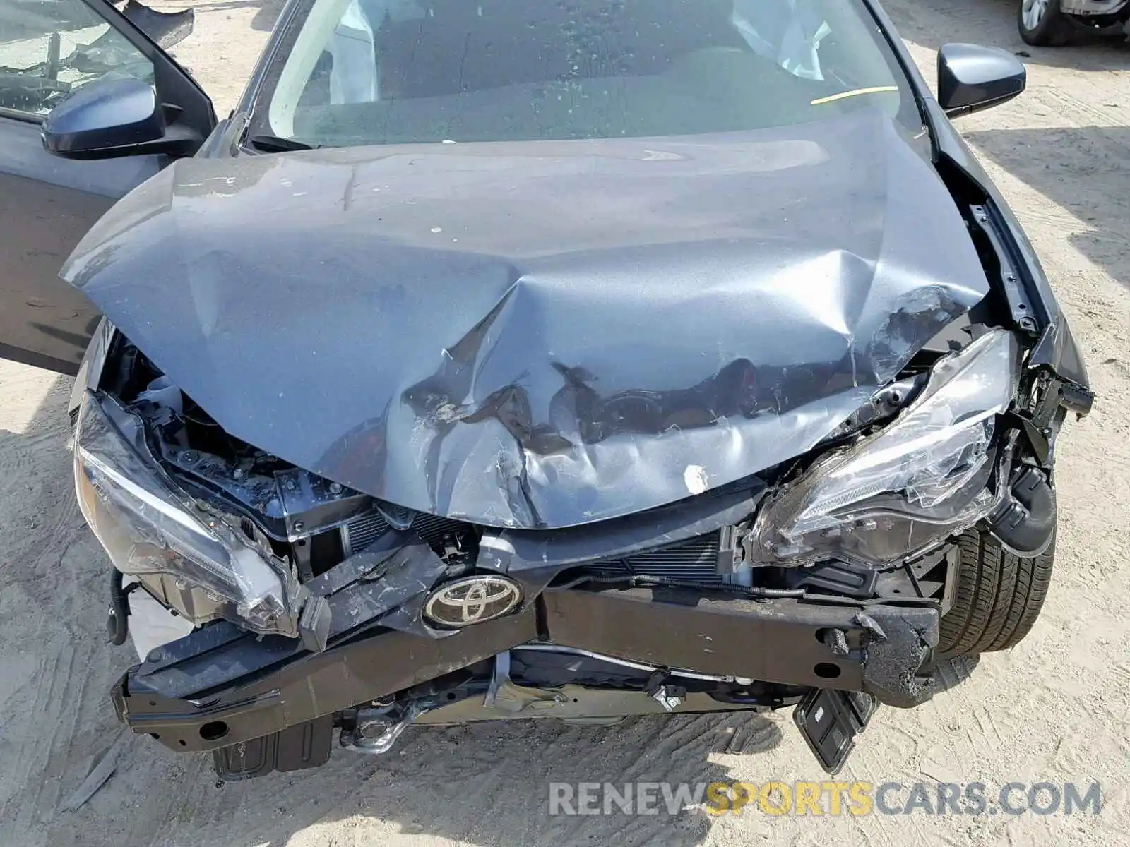 7 Photograph of a damaged car 2T1BURHE7KC128911 TOYOTA COROLLA 2019