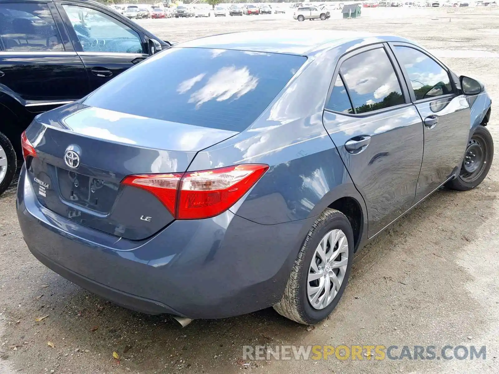 4 Photograph of a damaged car 2T1BURHE7KC131422 TOYOTA COROLLA 2019