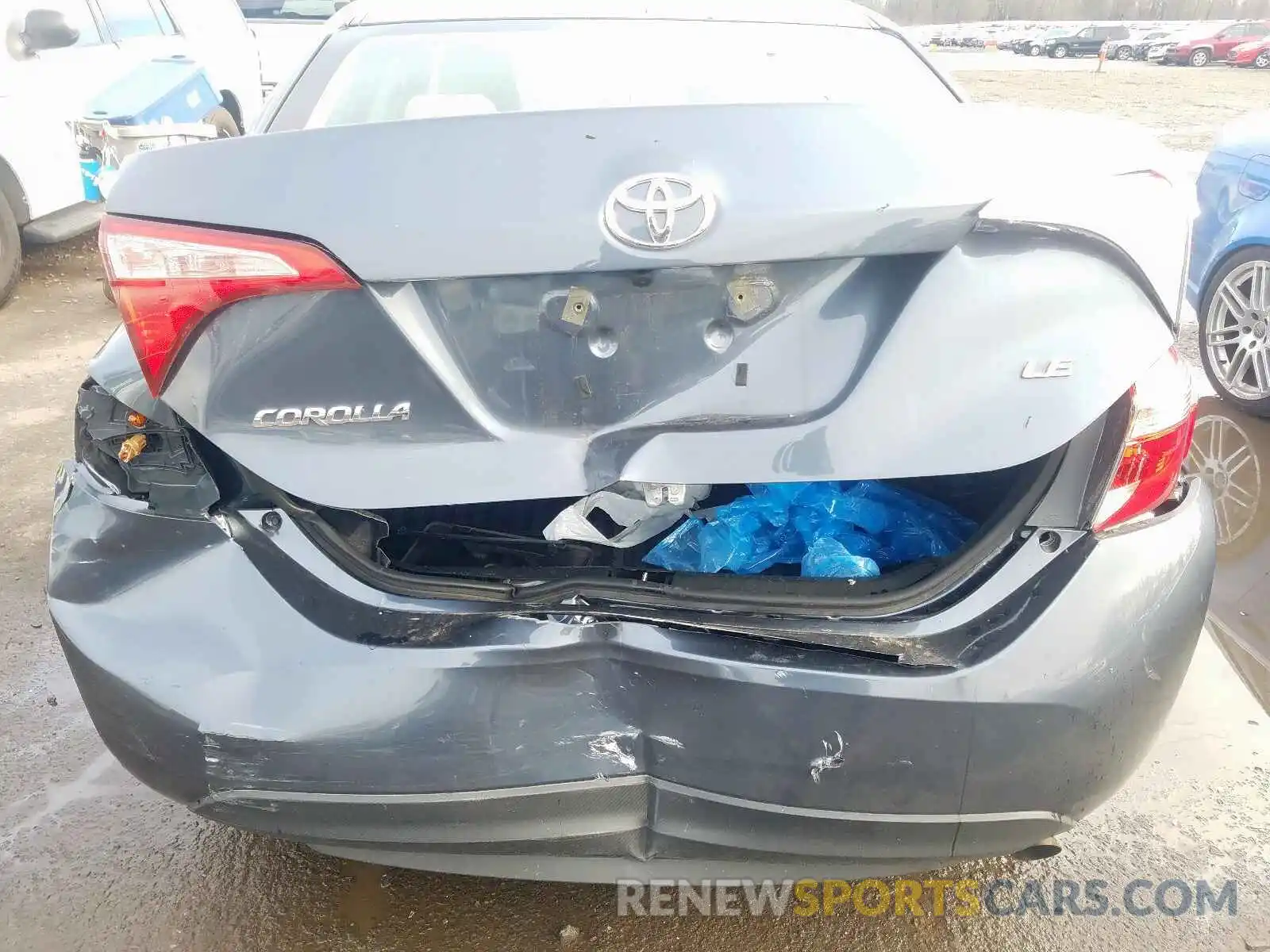 9 Photograph of a damaged car 2T1BURHE7KC131453 TOYOTA COROLLA 2019