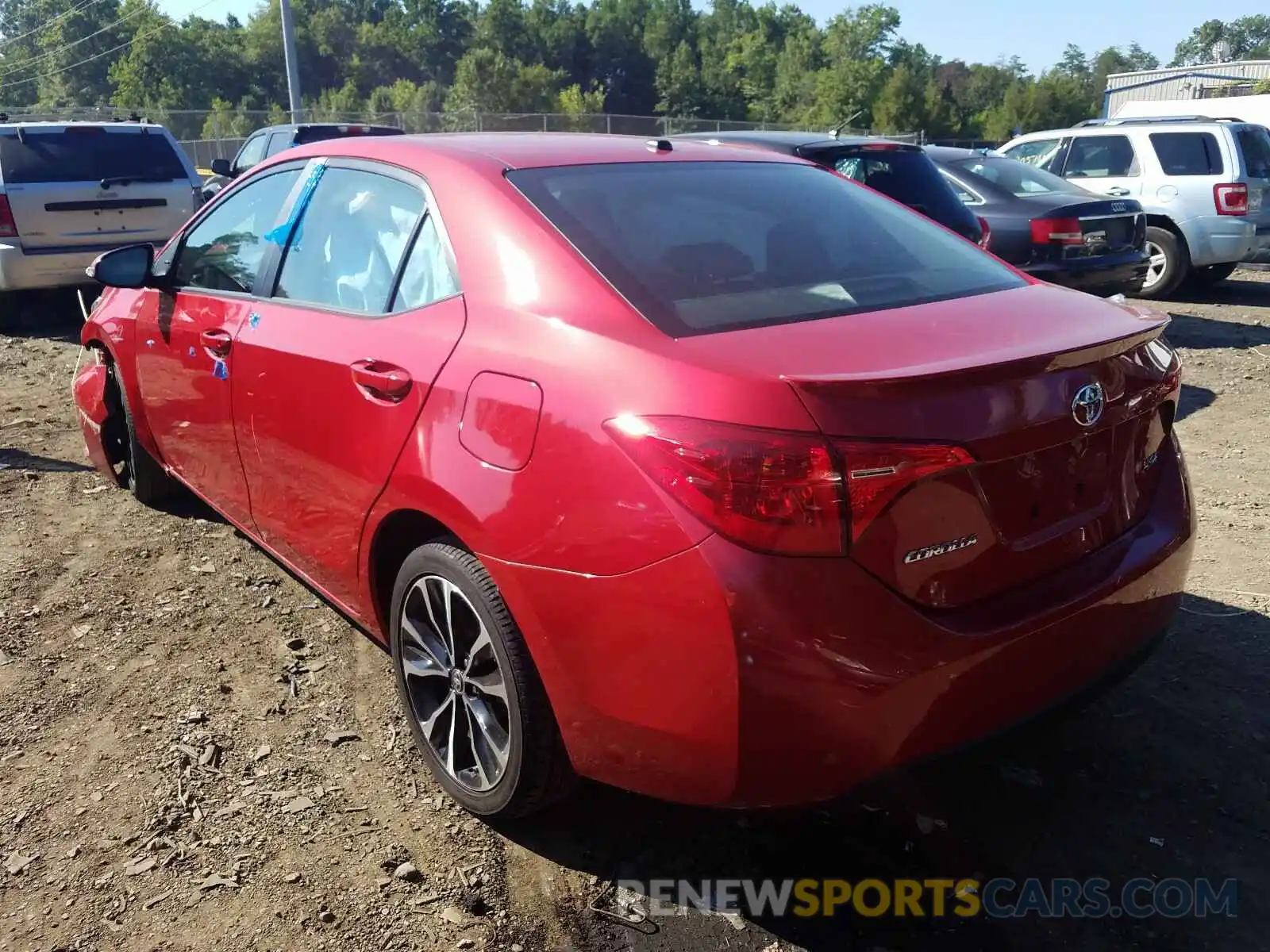 3 Photograph of a damaged car 2T1BURHE7KC131548 TOYOTA COROLLA 2019