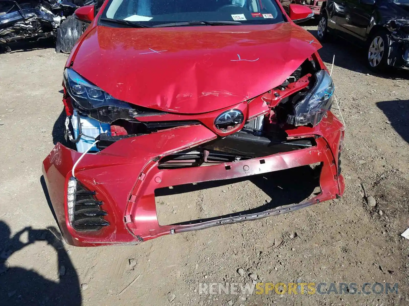 9 Photograph of a damaged car 2T1BURHE7KC131548 TOYOTA COROLLA 2019