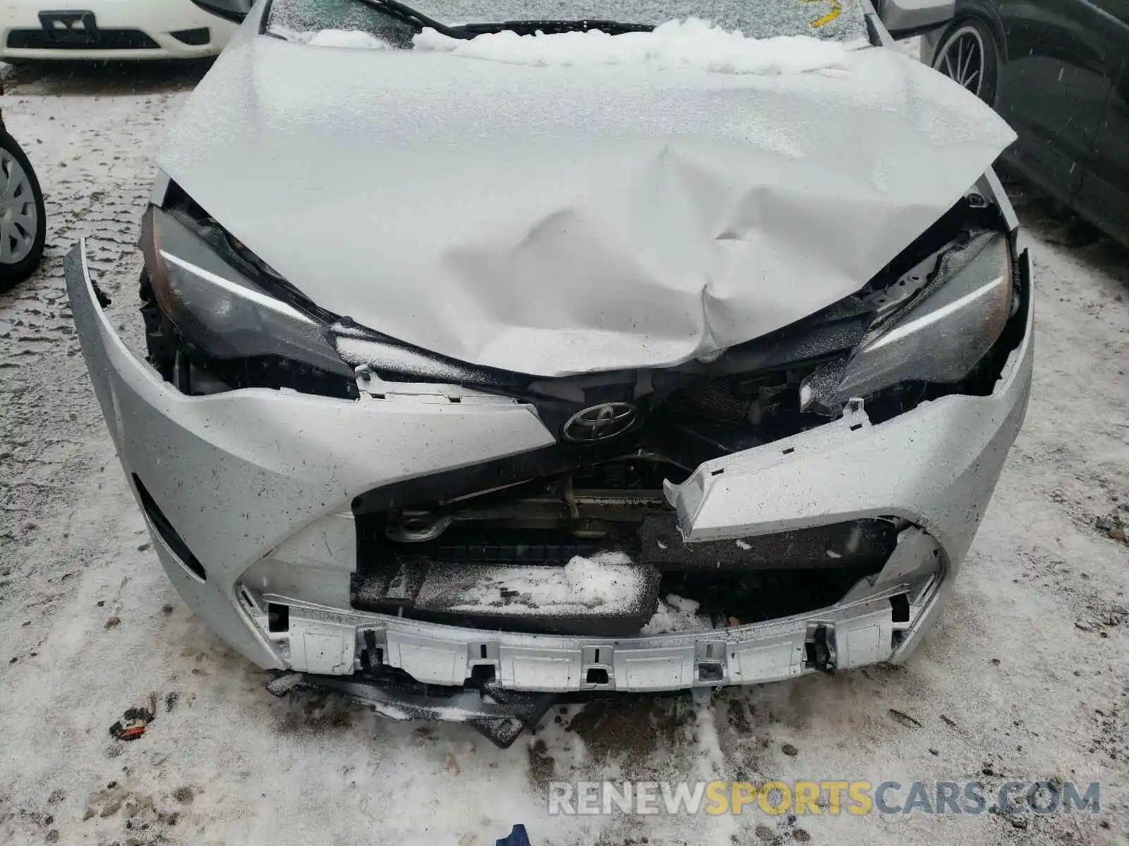 7 Photograph of a damaged car 2T1BURHE7KC132084 TOYOTA COROLLA 2019