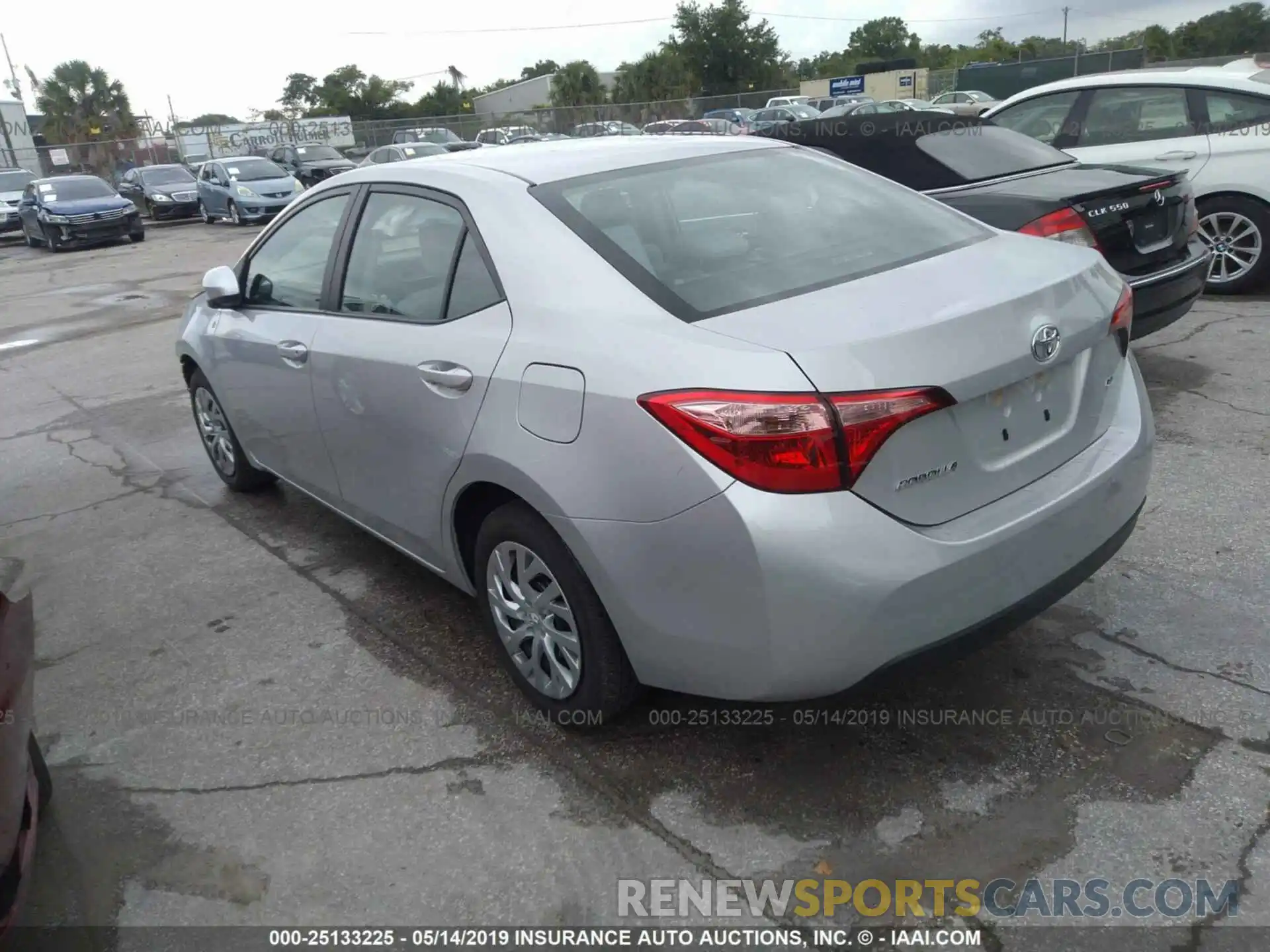 3 Photograph of a damaged car 2T1BURHE7KC132845 TOYOTA COROLLA 2019