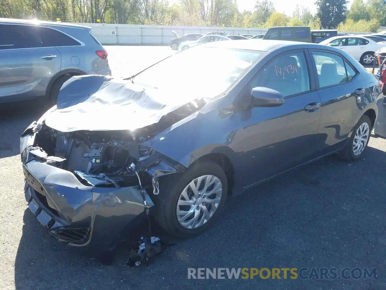 2 Photograph of a damaged car 2T1BURHE7KC133932 TOYOTA COROLLA 2019