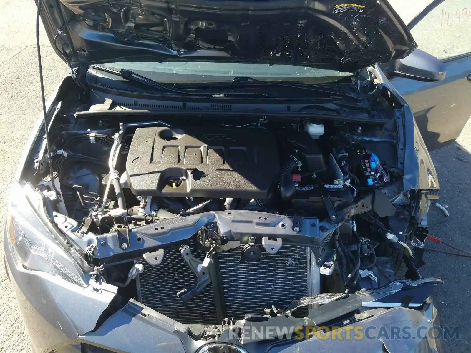 7 Photograph of a damaged car 2T1BURHE7KC133932 TOYOTA COROLLA 2019