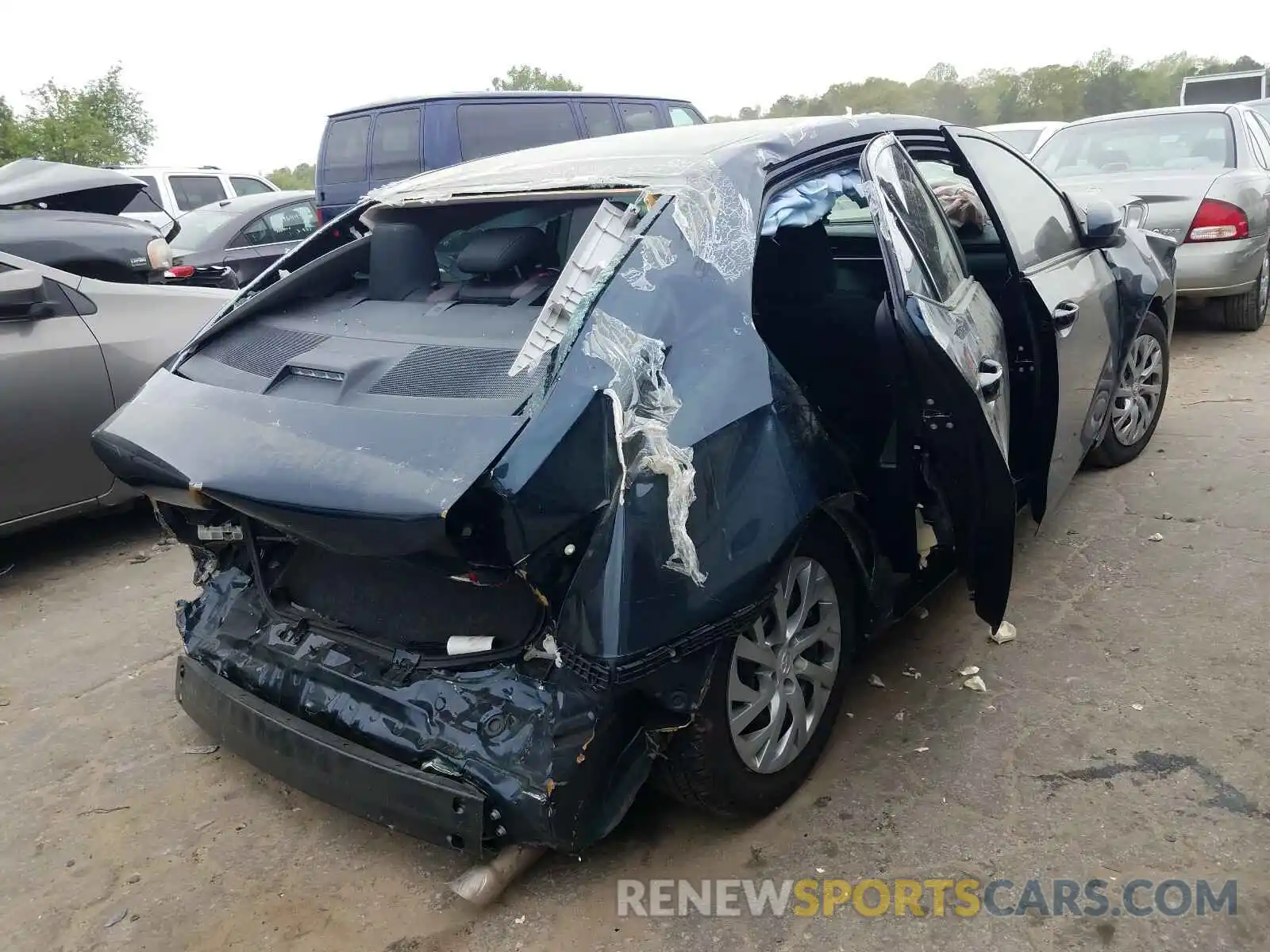 4 Photograph of a damaged car 2T1BURHE7KC134434 TOYOTA COROLLA 2019