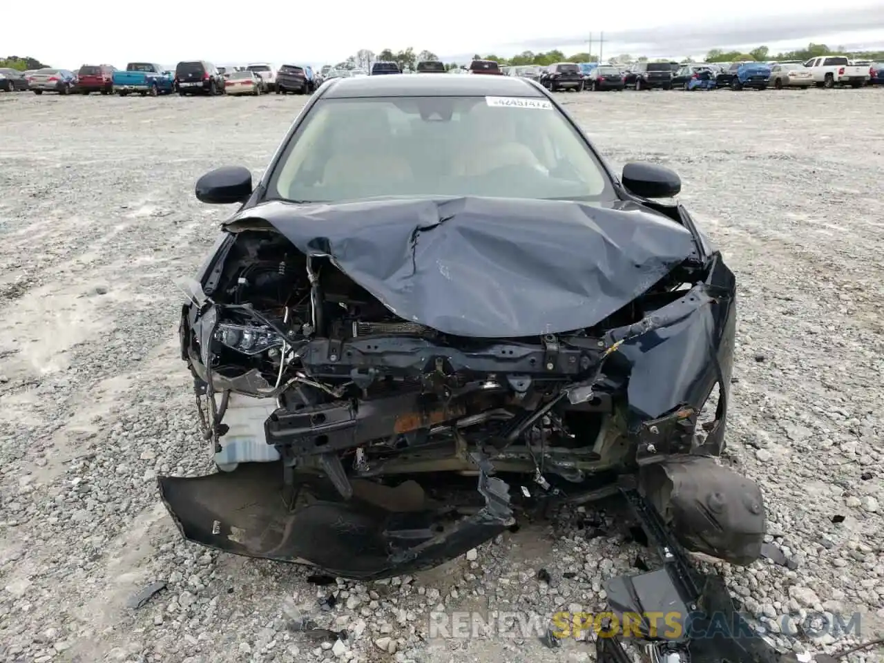 9 Photograph of a damaged car 2T1BURHE7KC135308 TOYOTA COROLLA 2019