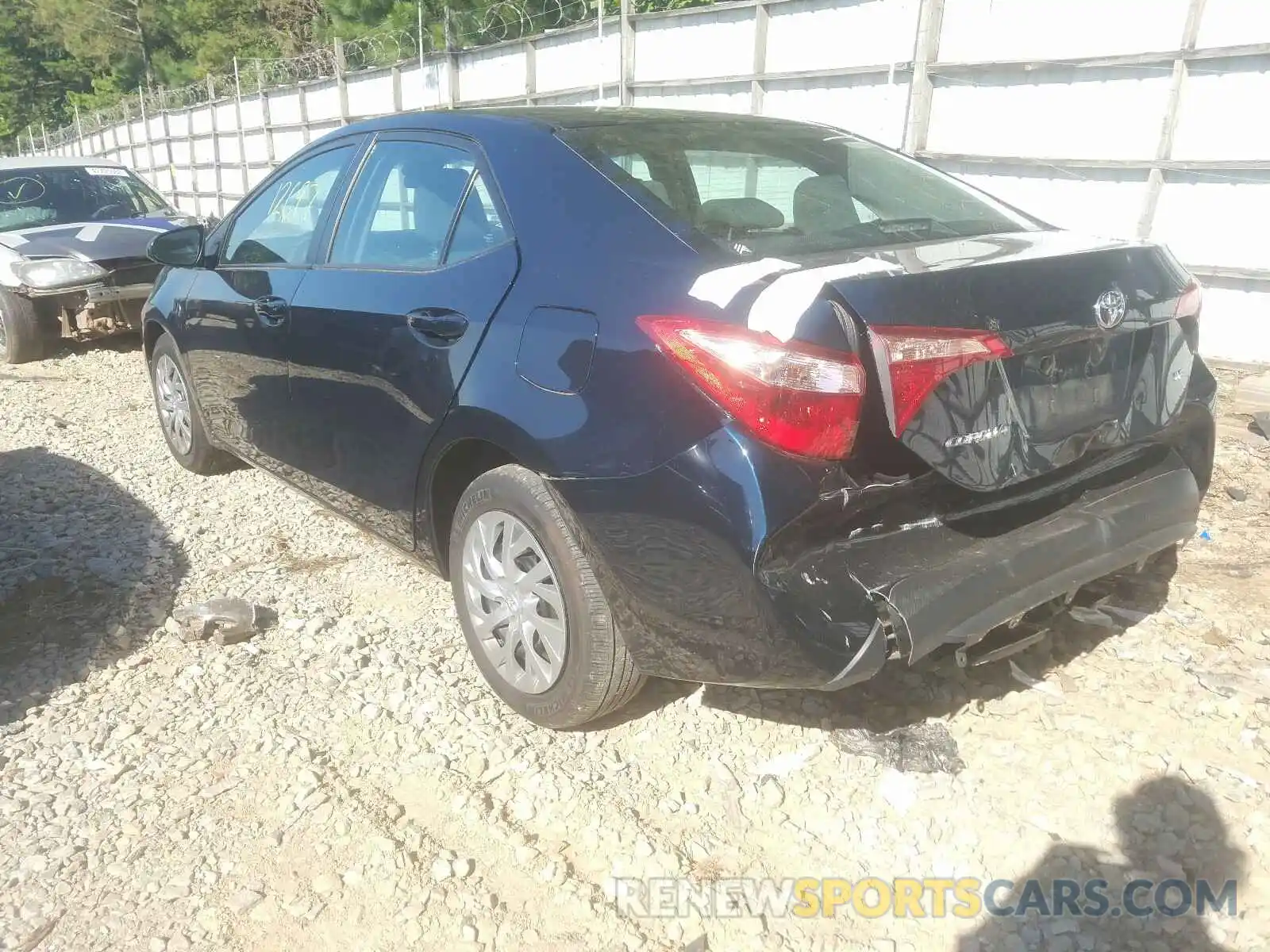 3 Photograph of a damaged car 2T1BURHE7KC136202 TOYOTA COROLLA 2019