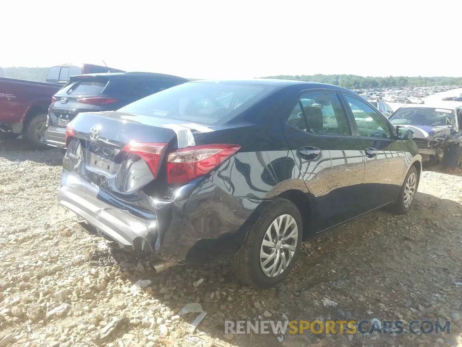 4 Photograph of a damaged car 2T1BURHE7KC136202 TOYOTA COROLLA 2019