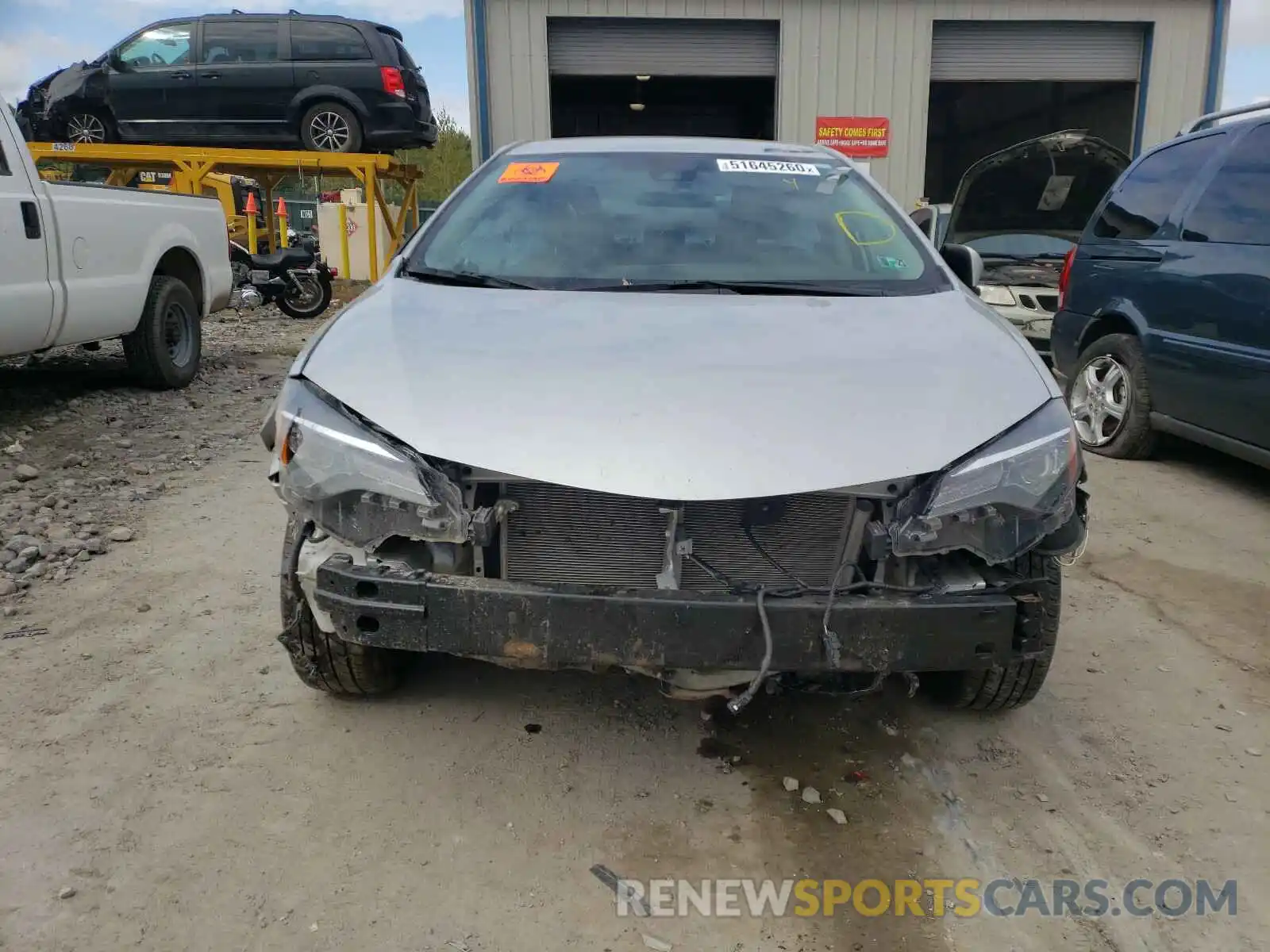 9 Photograph of a damaged car 2T1BURHE7KC136877 TOYOTA COROLLA 2019