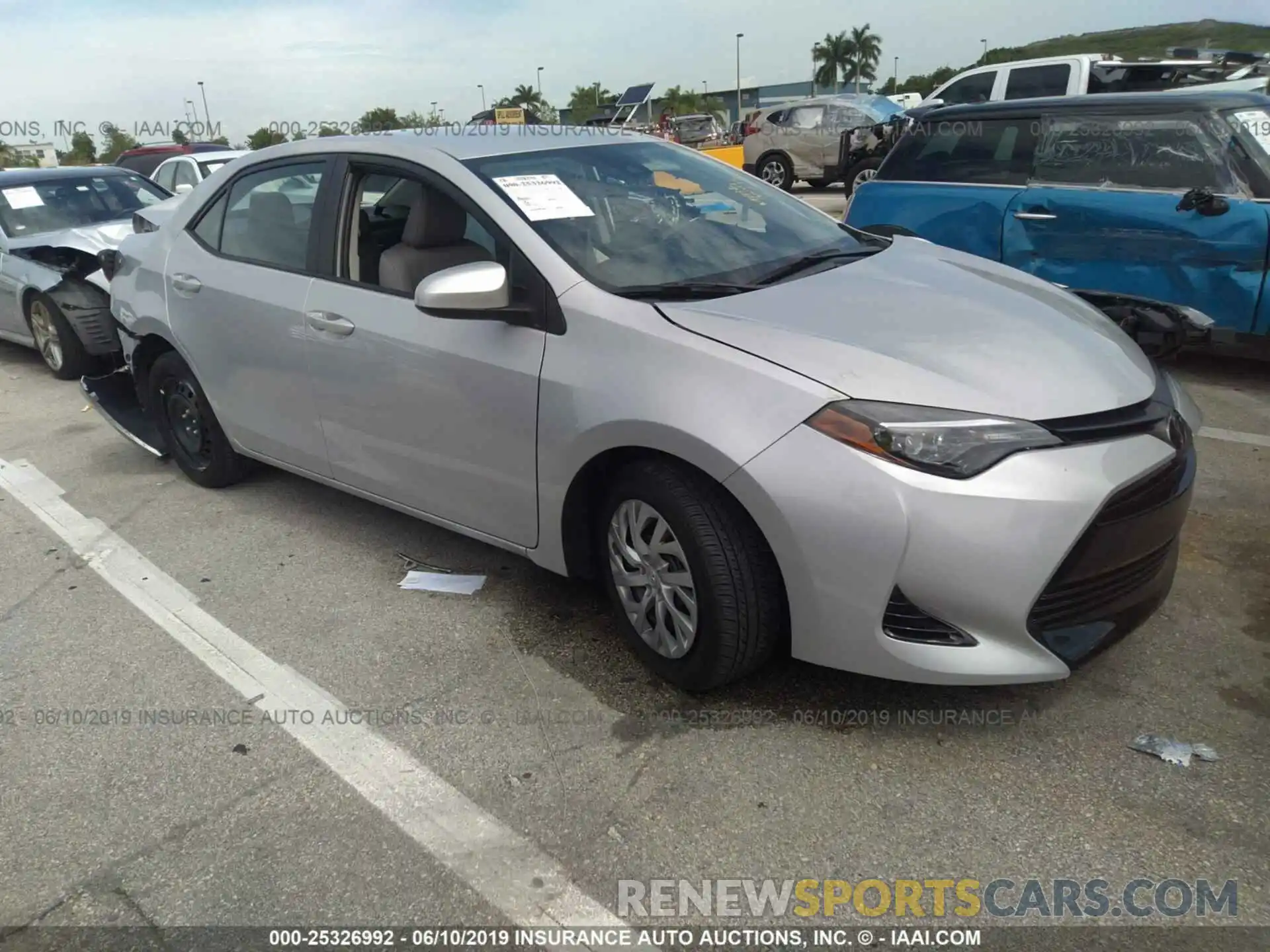 1 Photograph of a damaged car 2T1BURHE7KC137012 TOYOTA COROLLA 2019