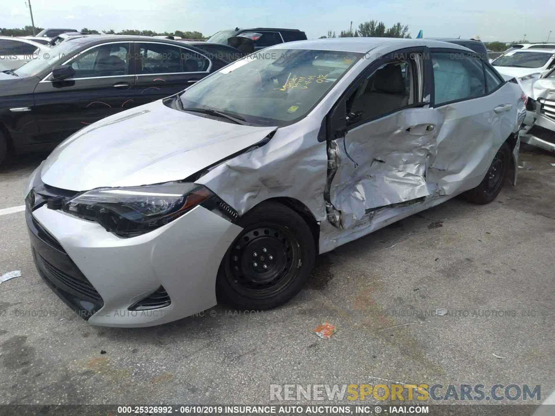 2 Photograph of a damaged car 2T1BURHE7KC137012 TOYOTA COROLLA 2019