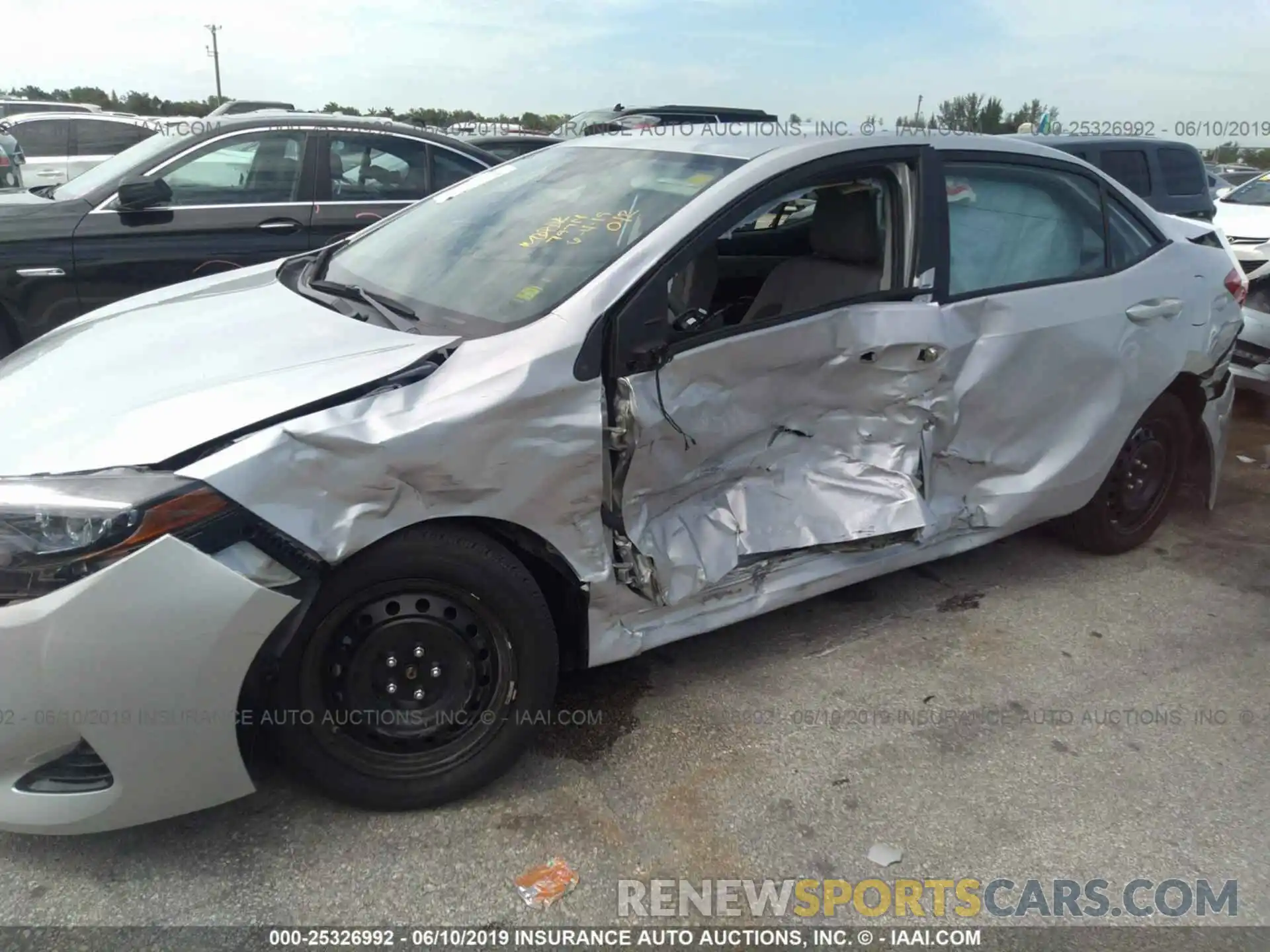 6 Photograph of a damaged car 2T1BURHE7KC137012 TOYOTA COROLLA 2019